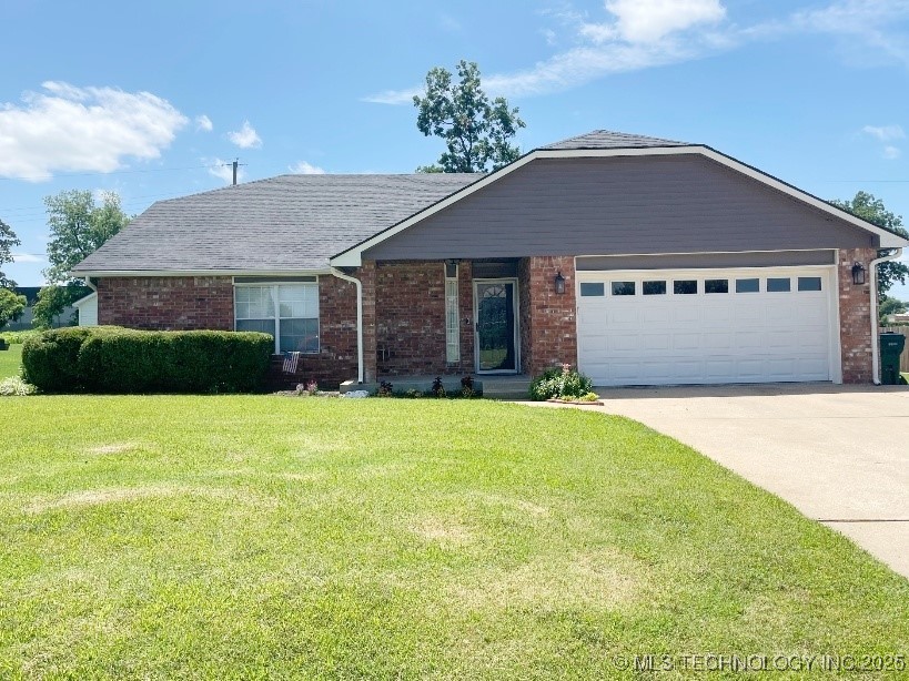 420 W 54th Street Property Photo 1