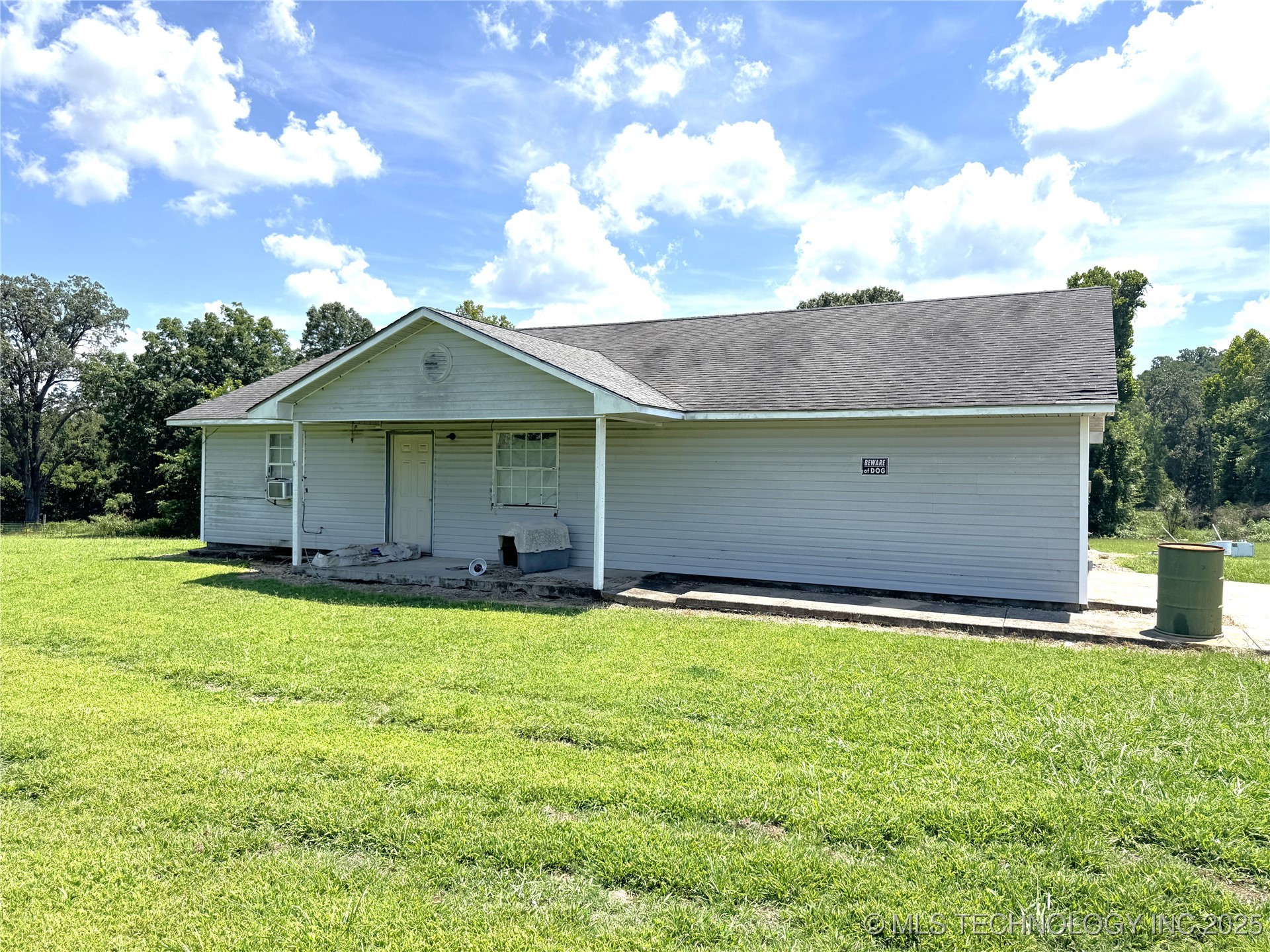473676 Hwy 51 Property Photo 1