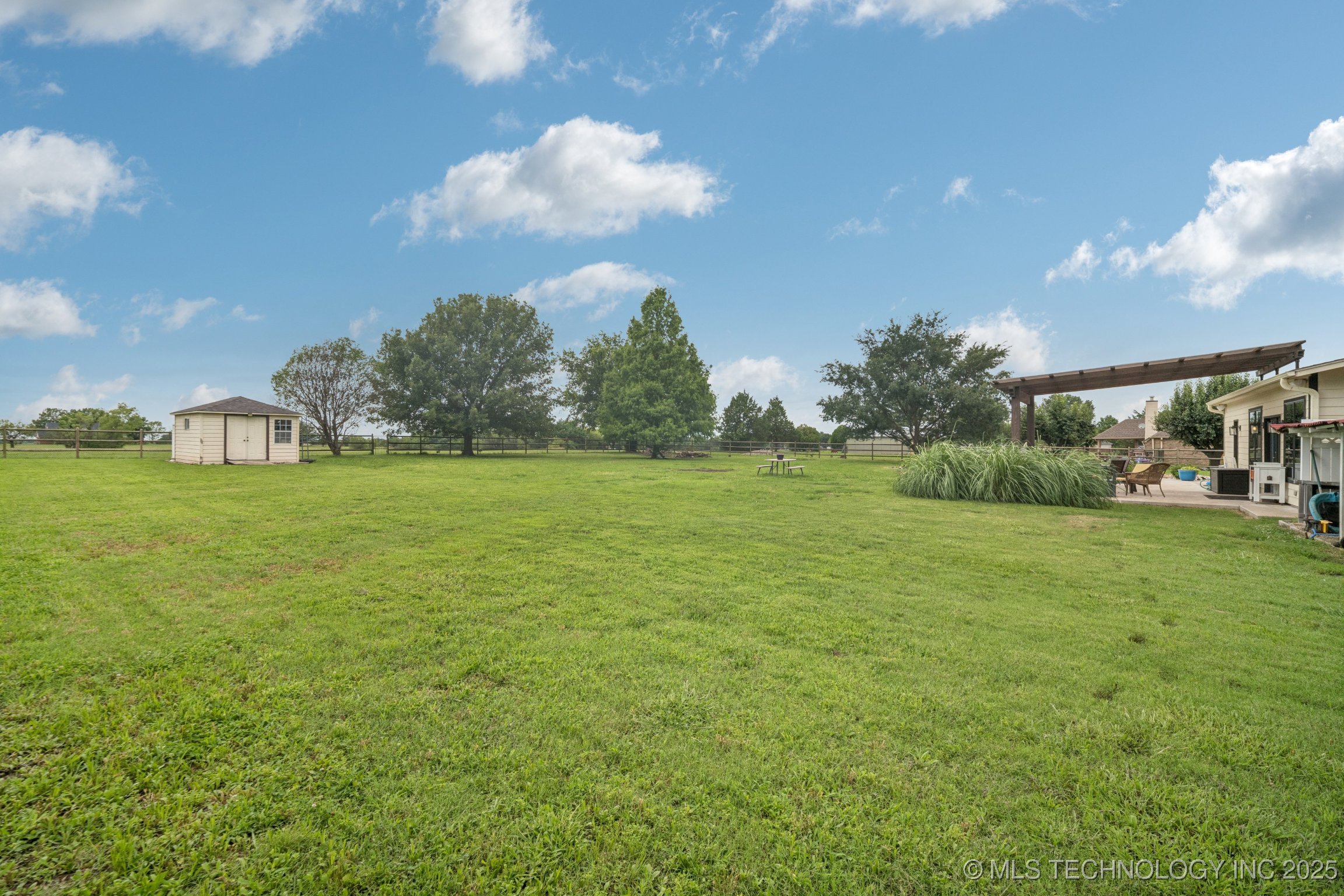 11902 N 150th East Avenue Property Photo 37