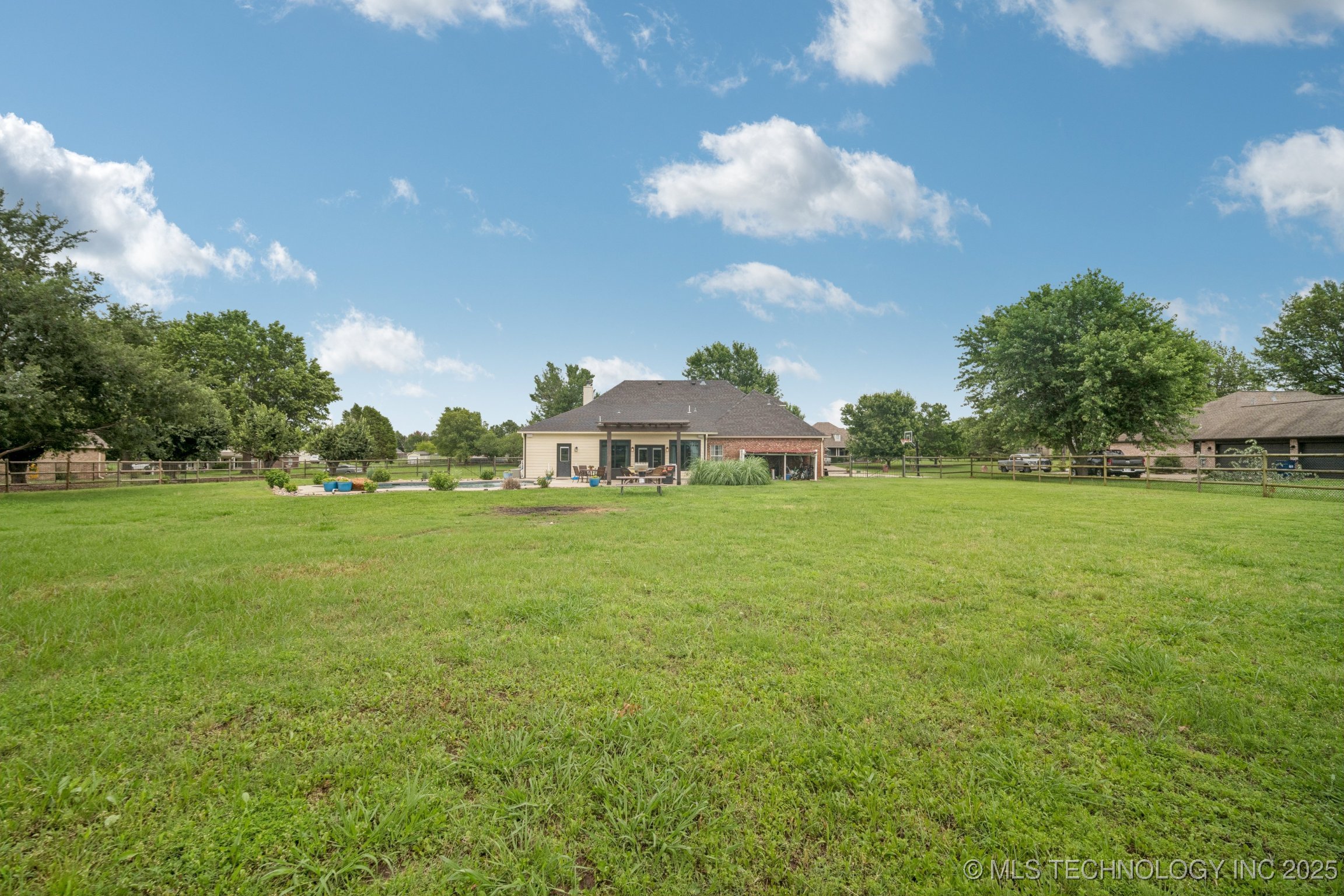 11902 N 150th East Avenue Property Photo 39