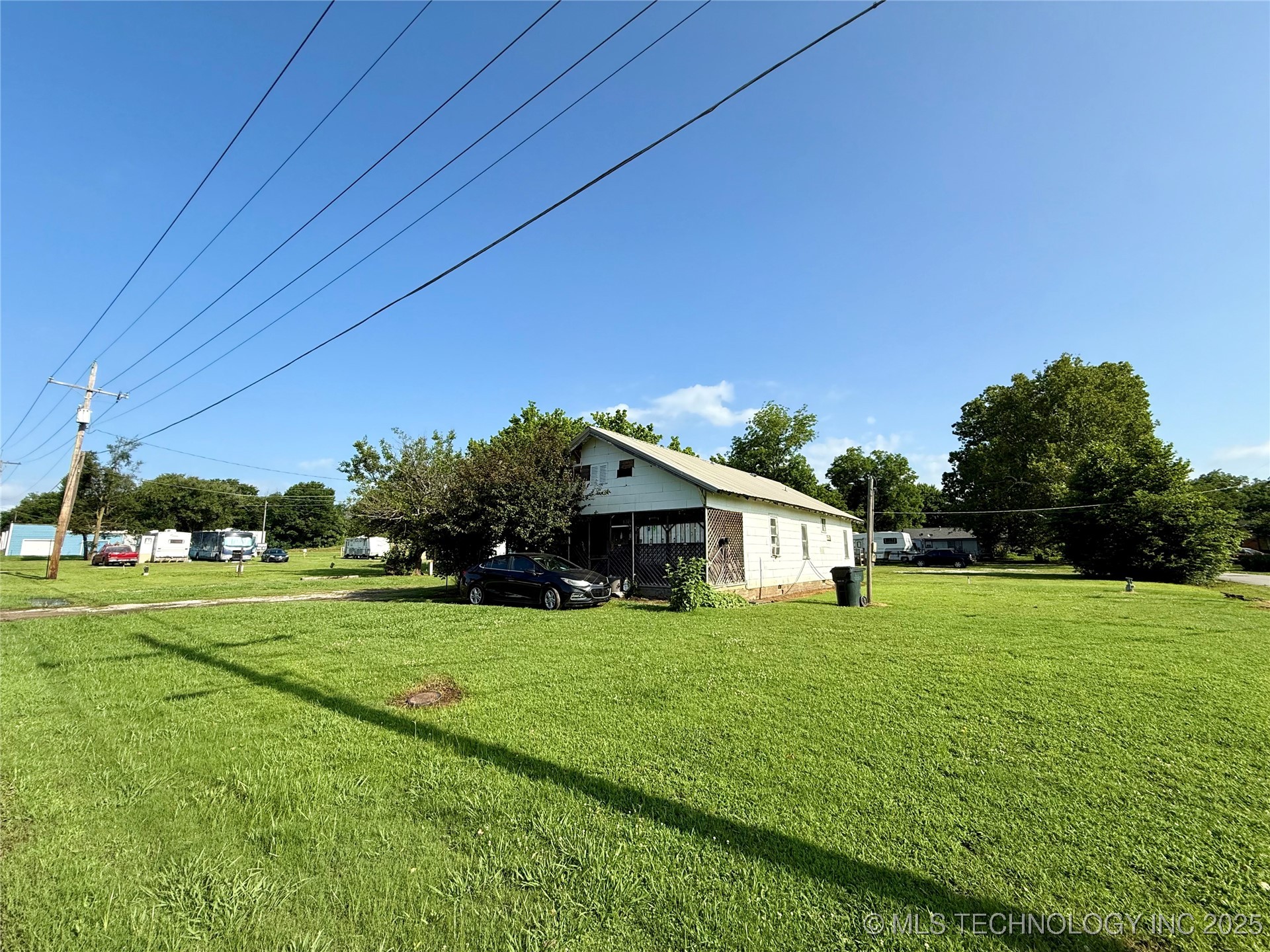 310 W Corporation Street Property Photo 1