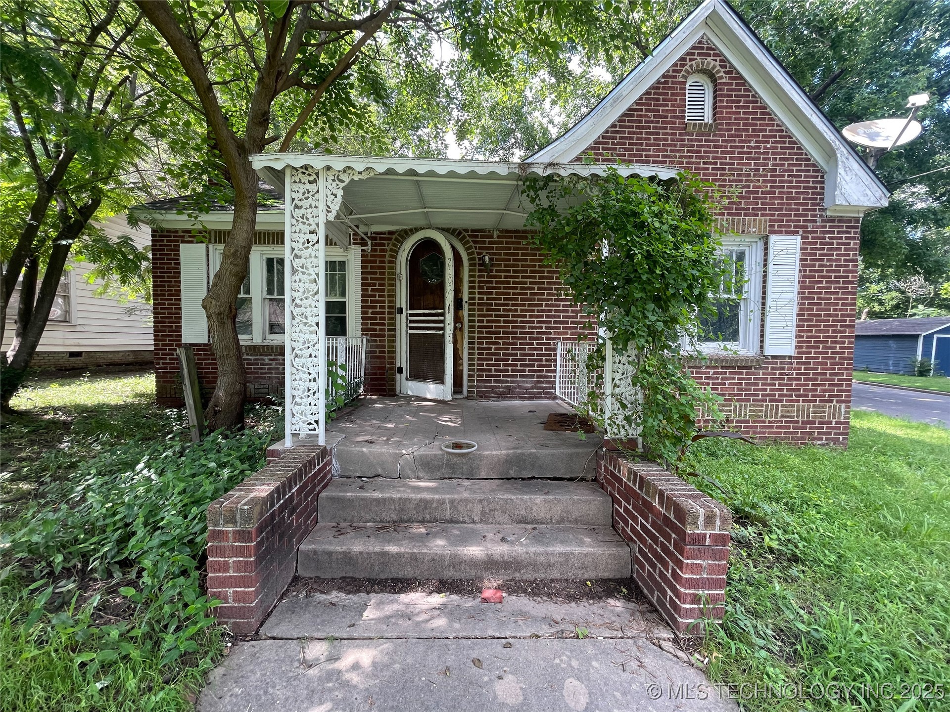2102 Denver Street Property Photo 1