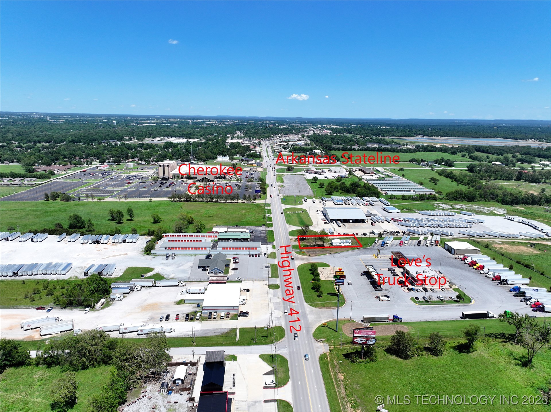 Hwy 412 Property Photo 1