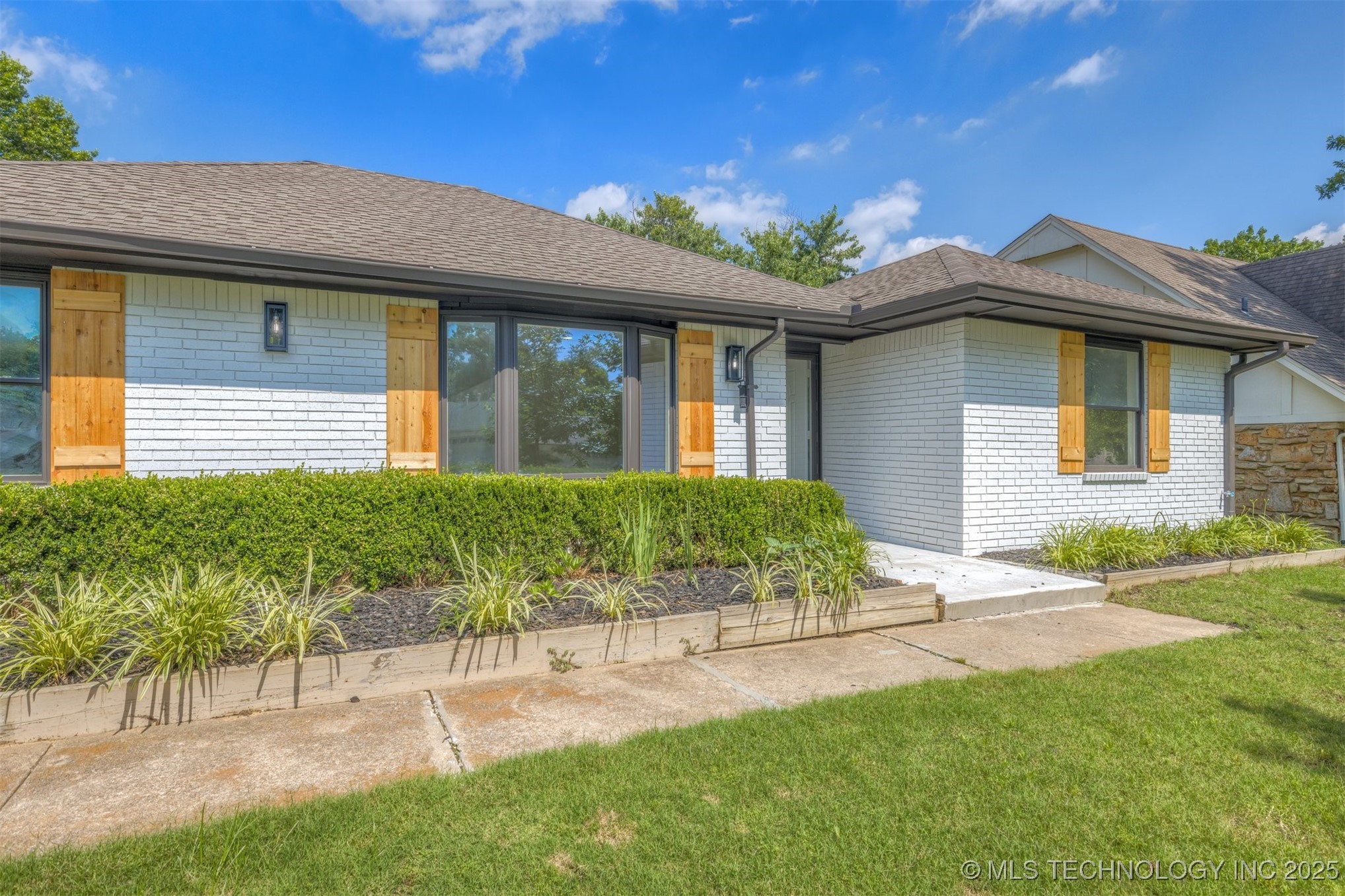 9421 S 69th East Avenue Property Photo 6