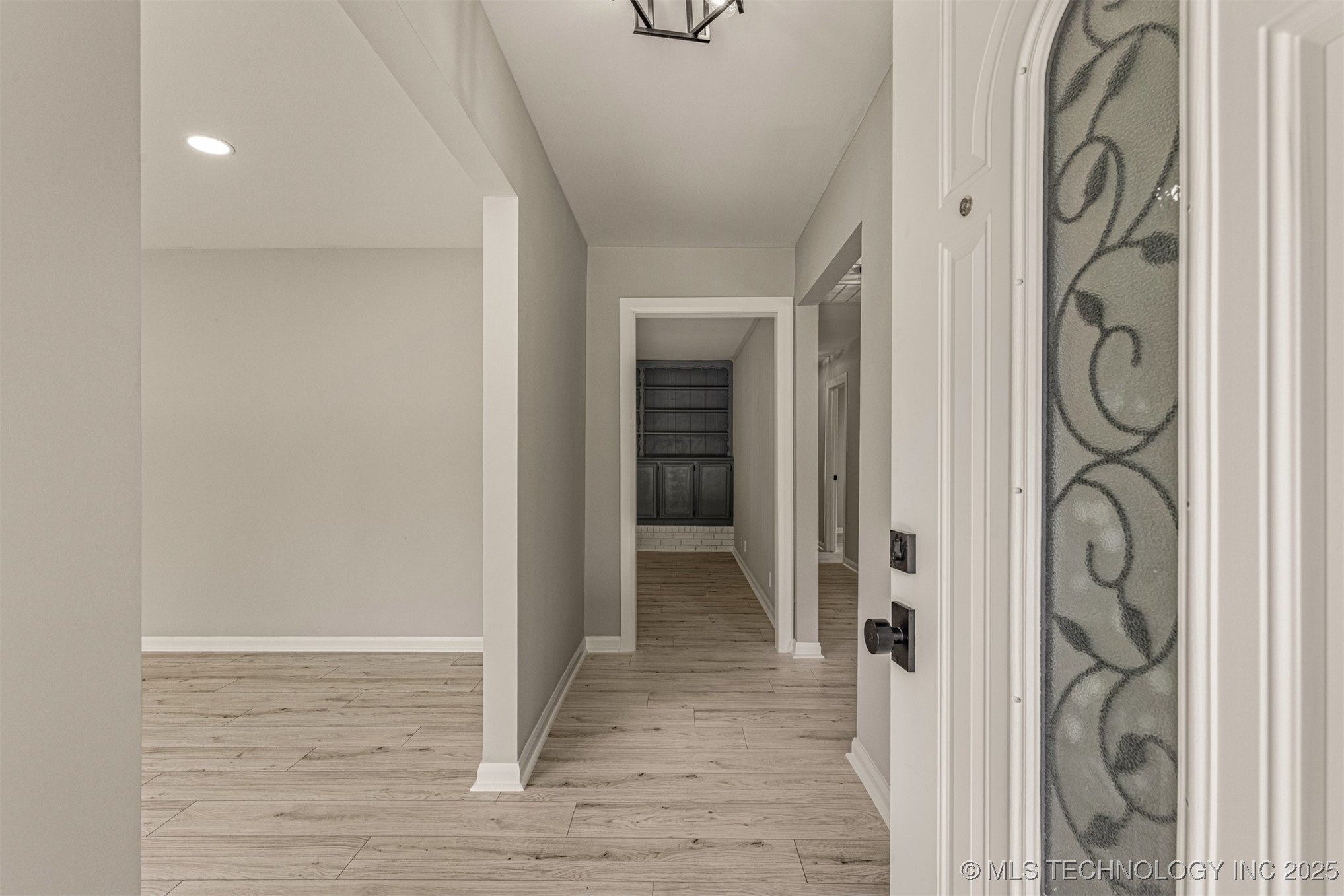 9421 S 69th East Avenue Property Photo 8