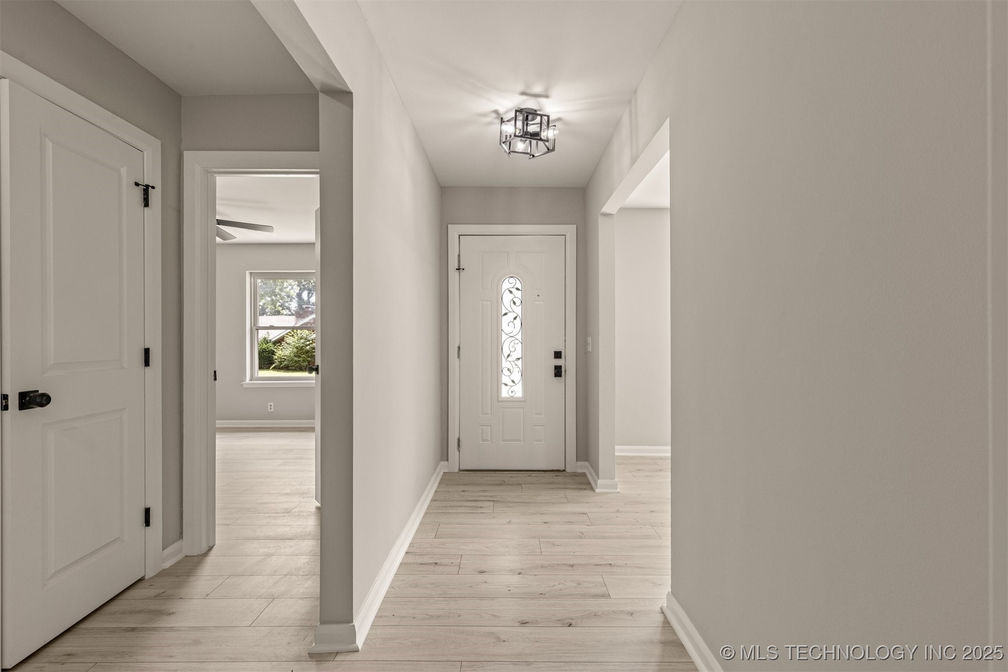 9421 S 69th East Avenue Property Photo 11