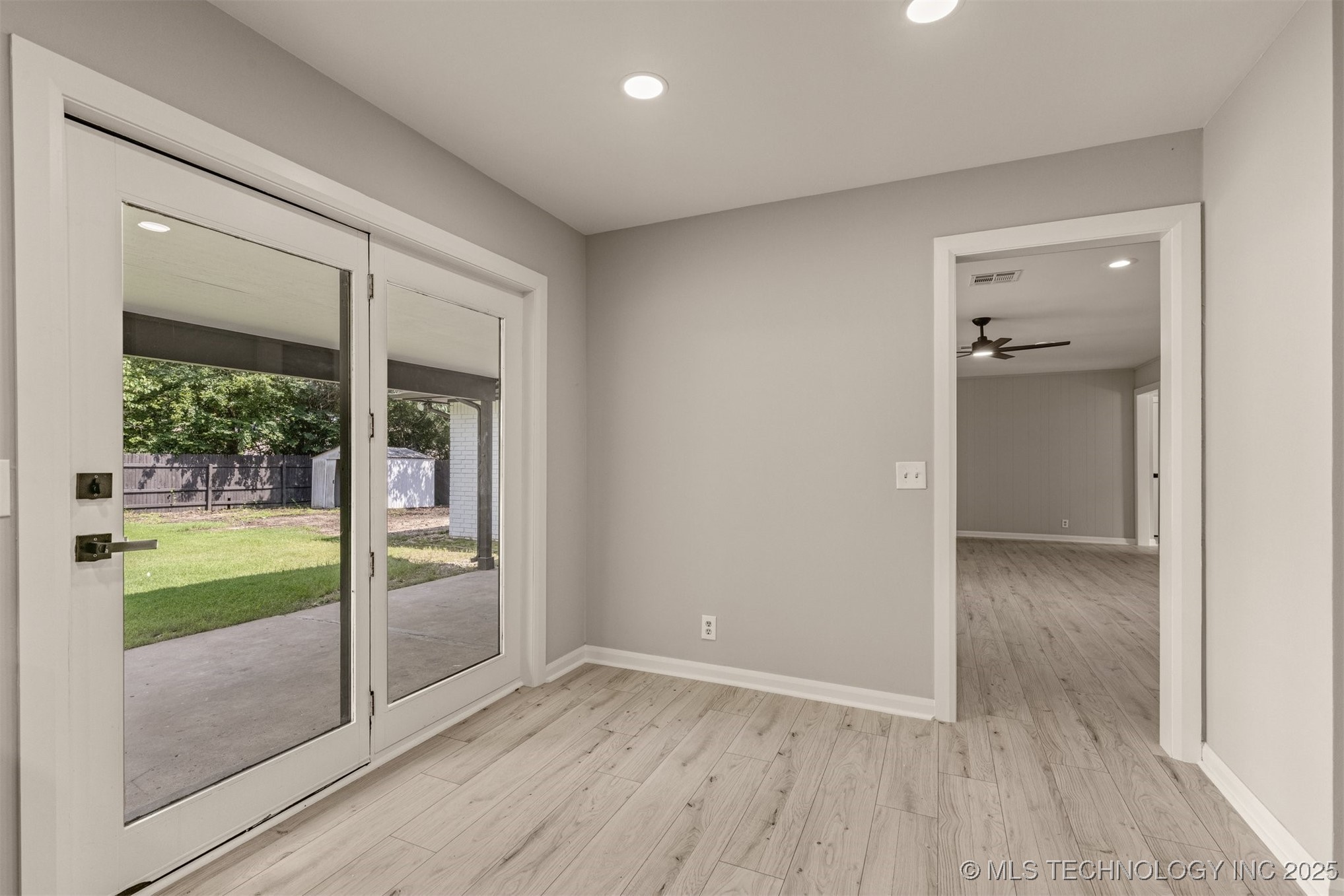 9421 S 69th East Avenue Property Photo 38