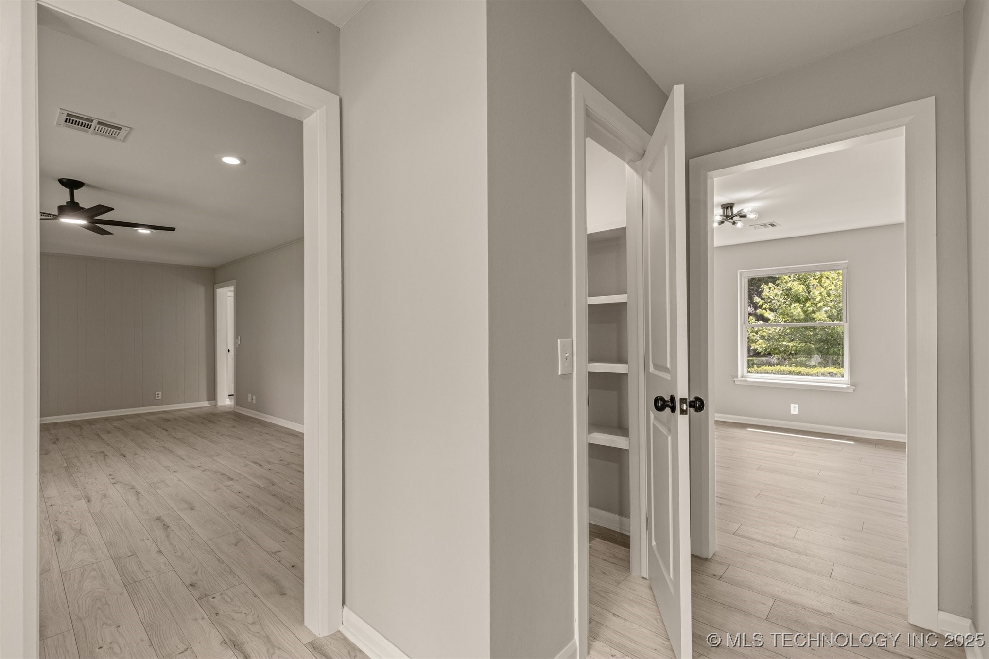 9421 S 69th East Avenue Property Photo 39