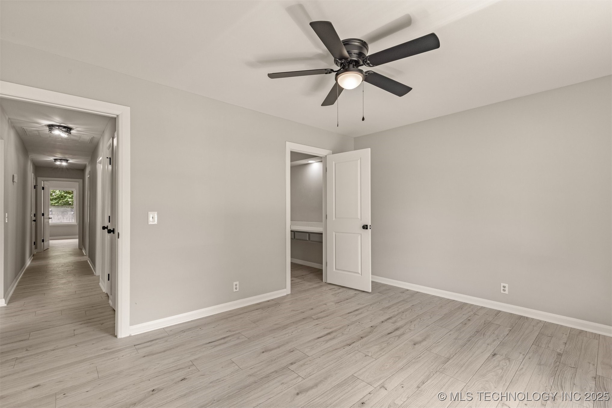 9421 S 69th East Avenue Property Photo 42