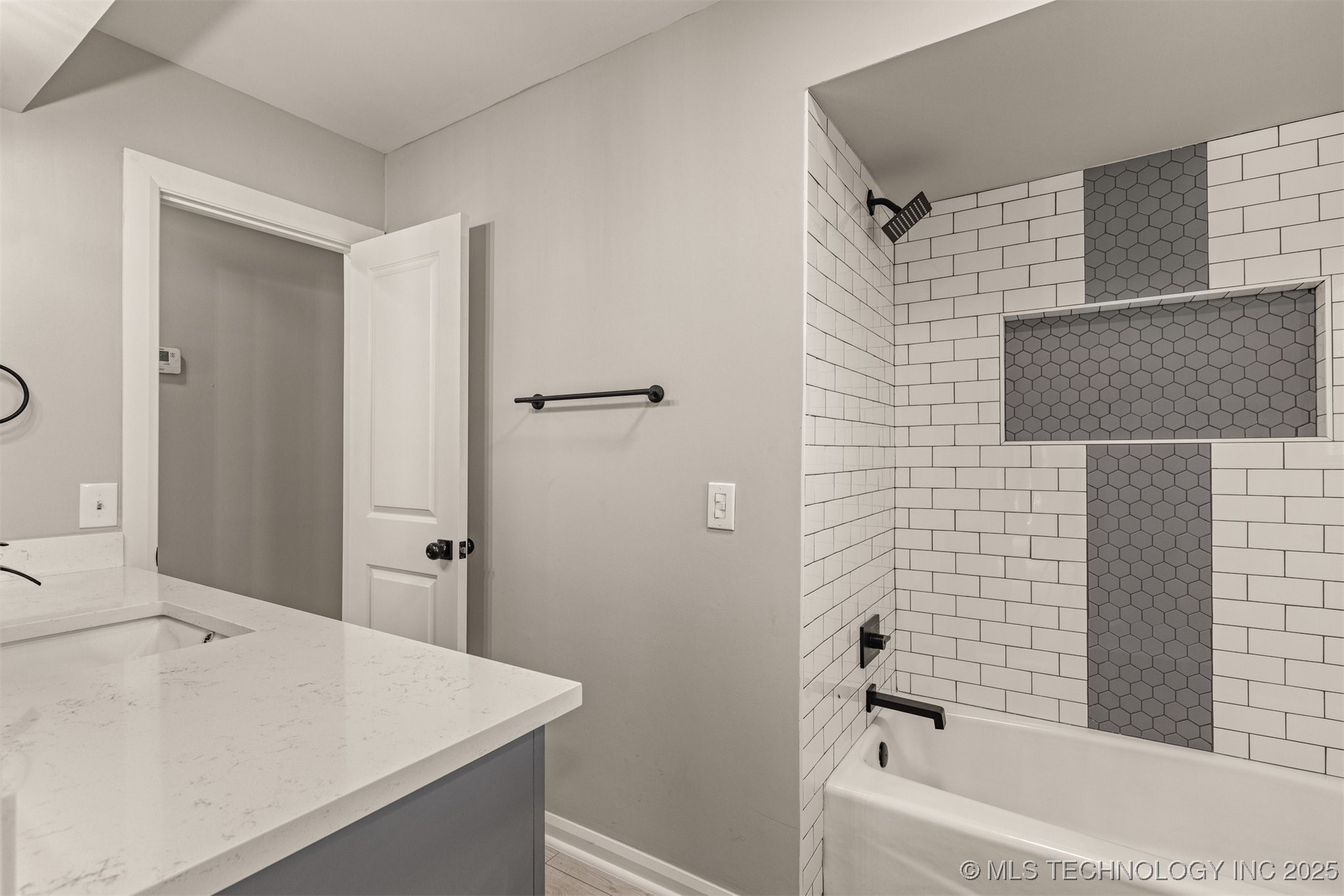 9421 S 69th East Avenue Property Photo 46