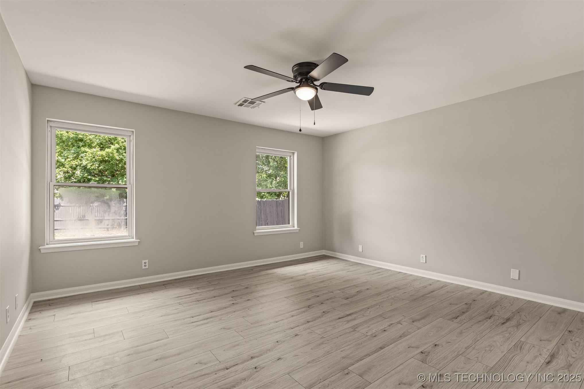 9421 S 69th East Avenue Property Photo 50