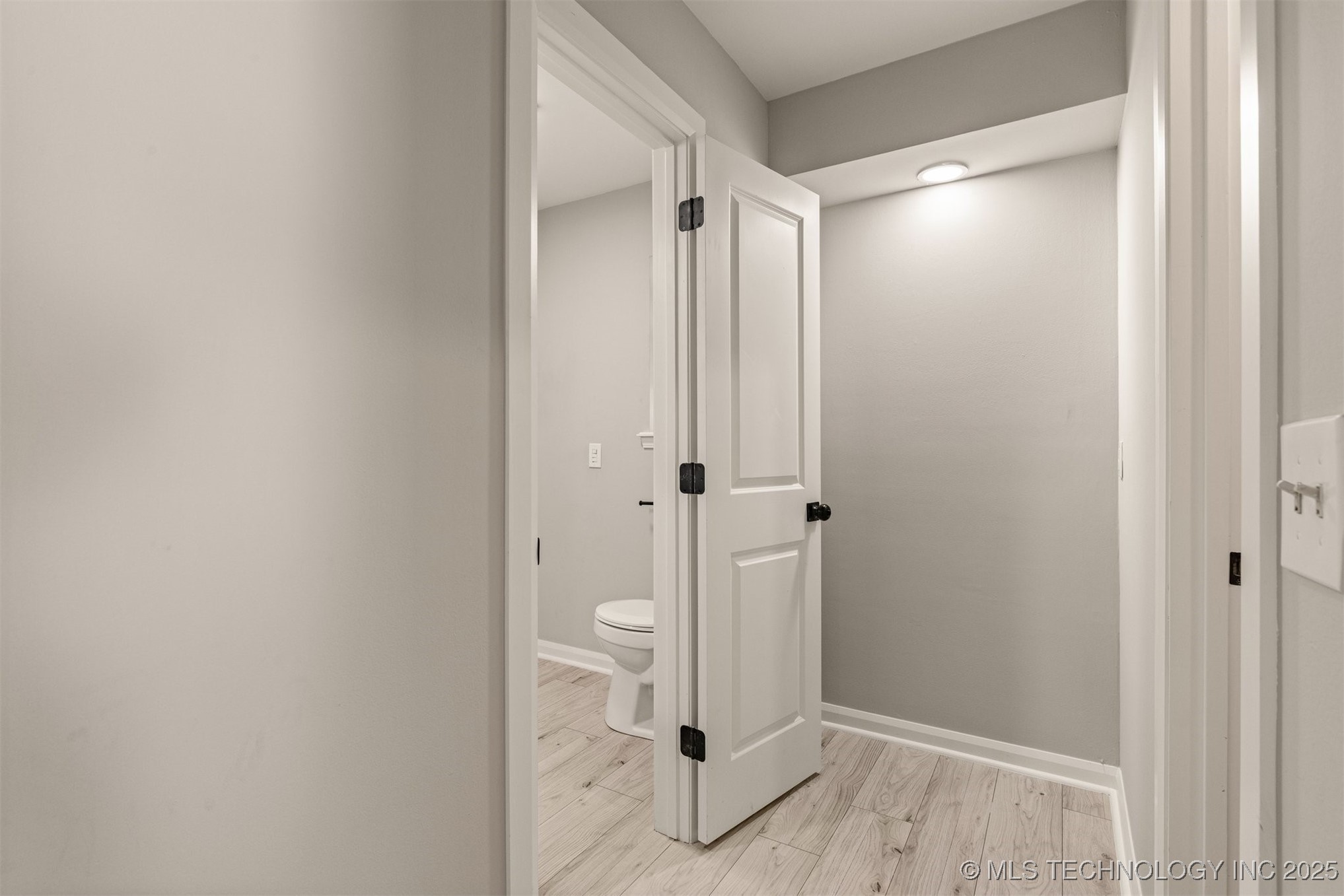 9421 S 69th East Avenue Property Photo 54