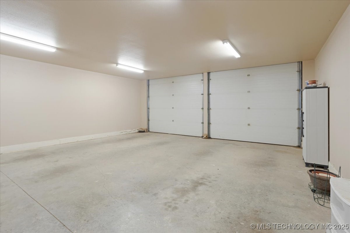 350 Nails Crossing Property Photo 34