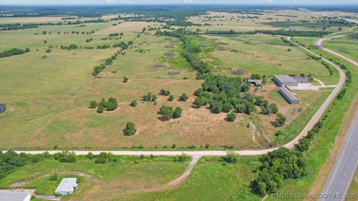 350 Nails Crossing Property Photo 44