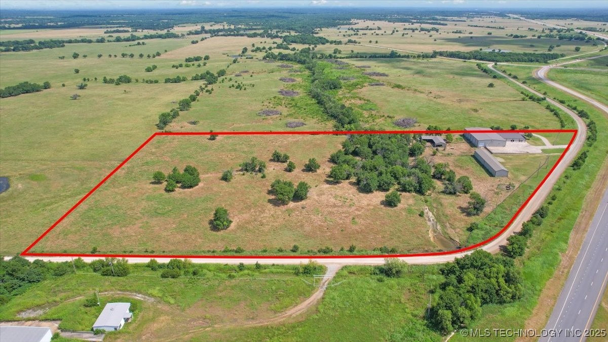 350 Nails Crossing Property Photo 45