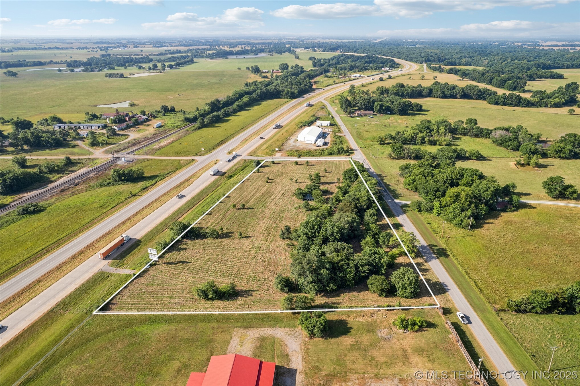 5594 N 433 Road Property Photo 1