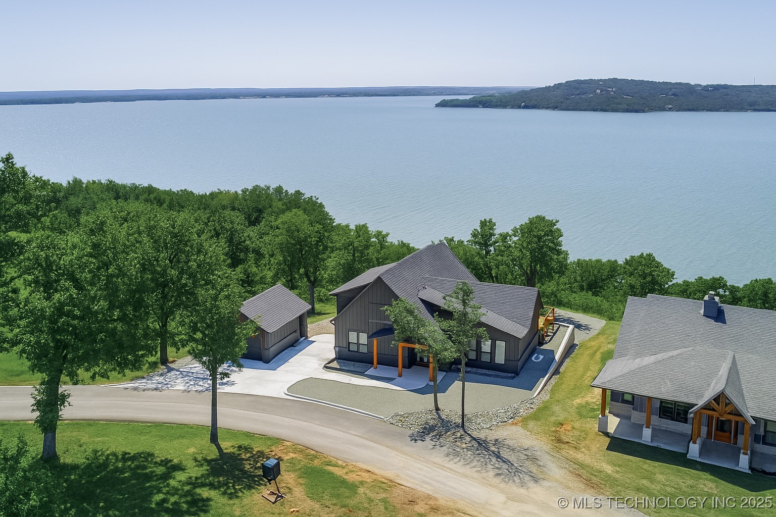 409340 E 1190 Road Property Photo 1