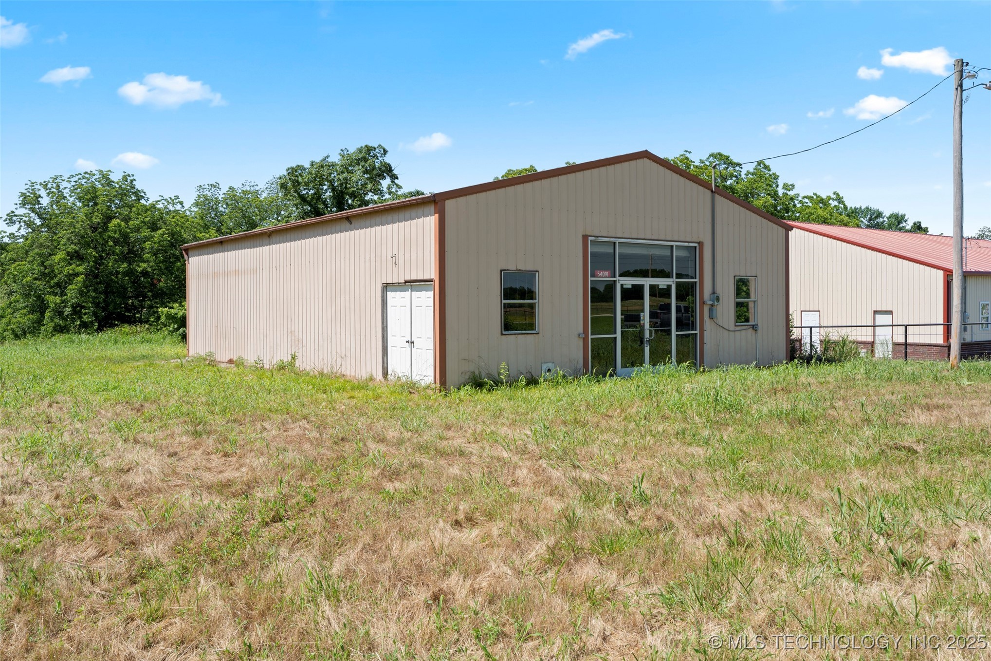 54091 E Hwy 59 Property Photo
