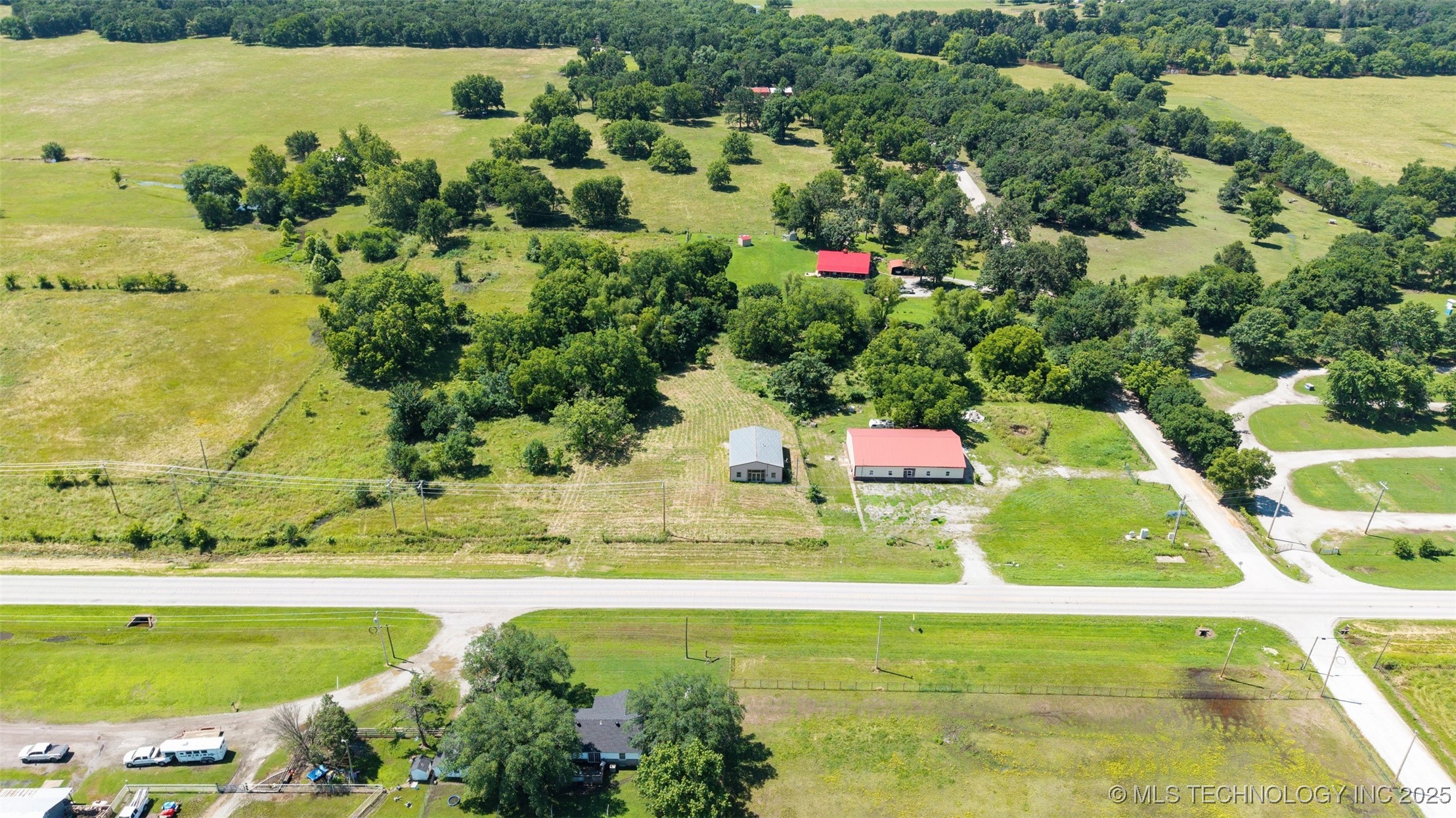 54091 E Hwy 59 Property Photo 13