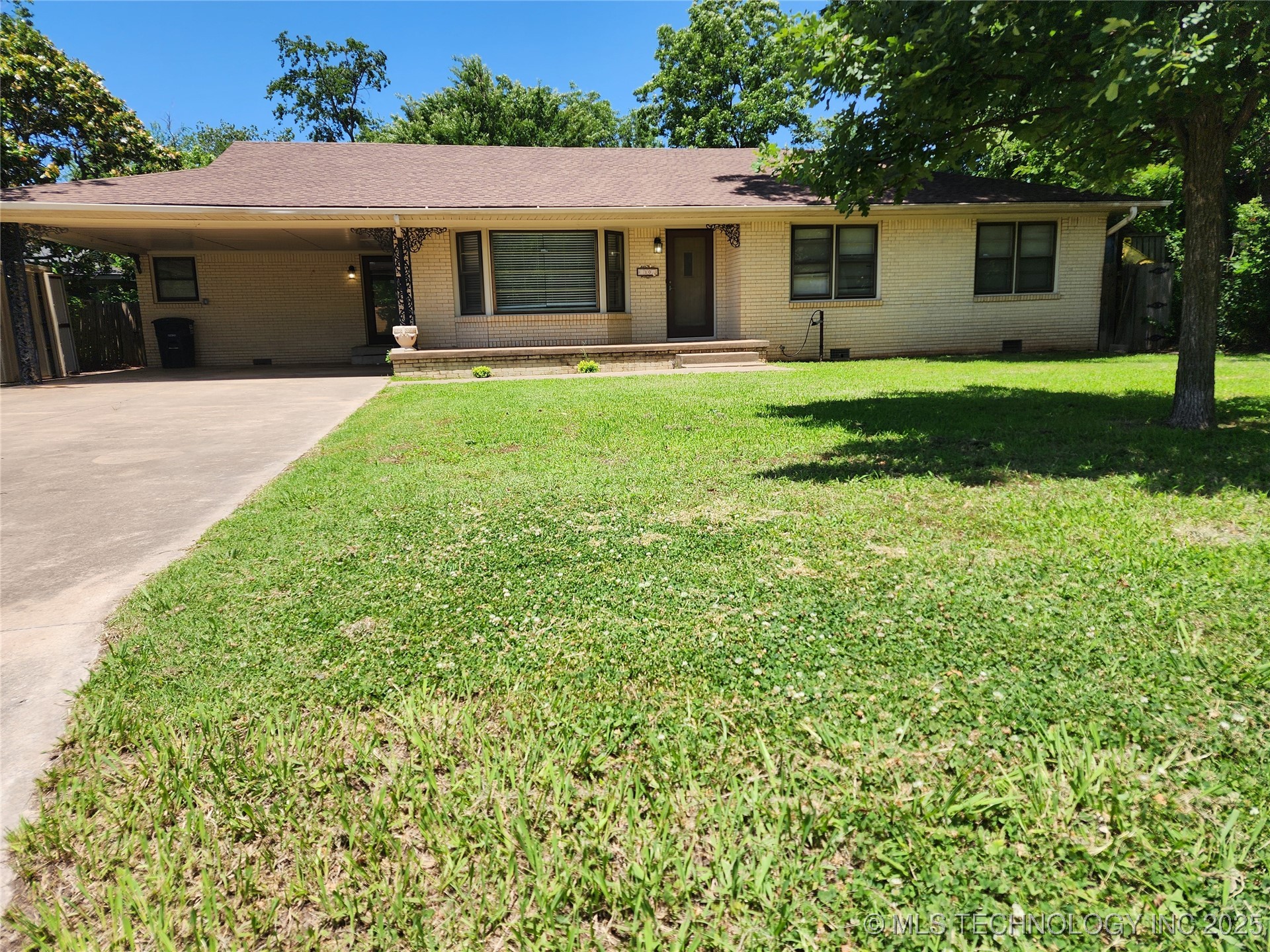 10 W Midland Property Photo 1