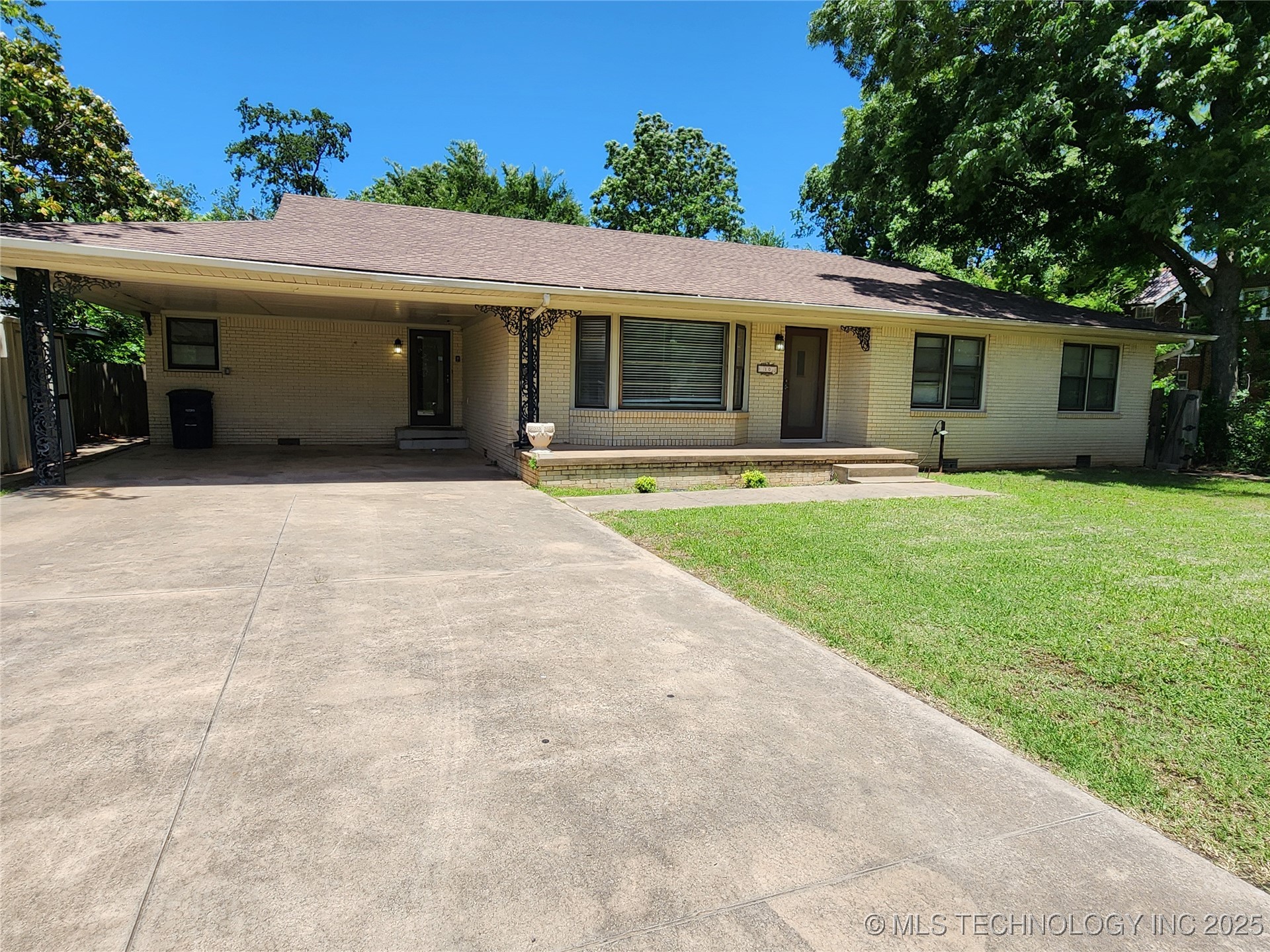 10 W Midland Property Photo 2