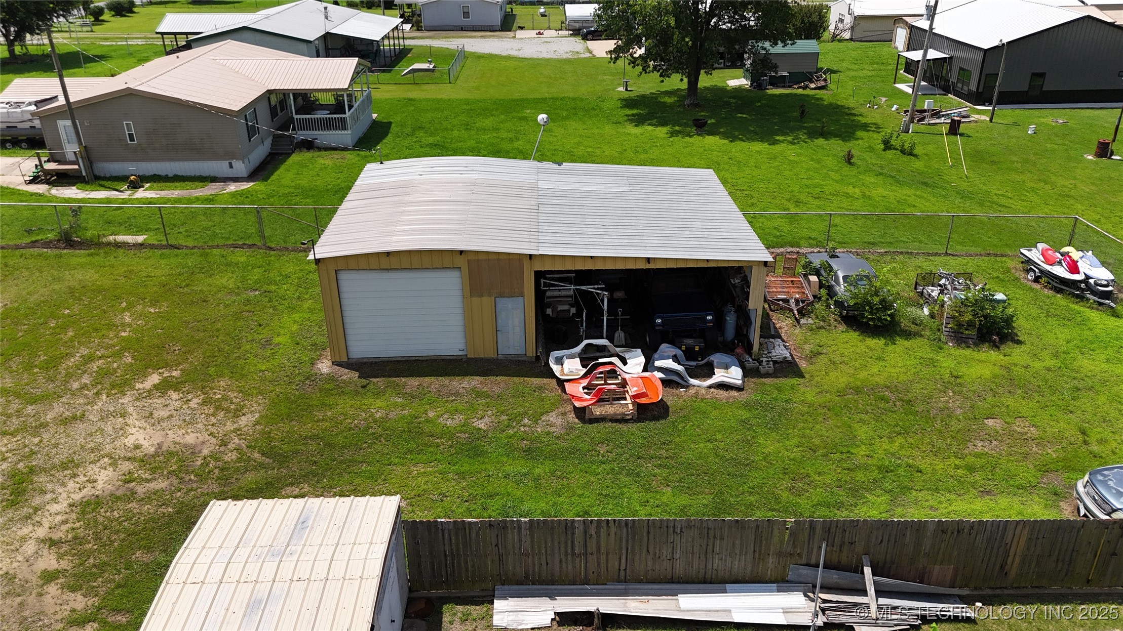 421692 E 1161 Circle Property Photo 14