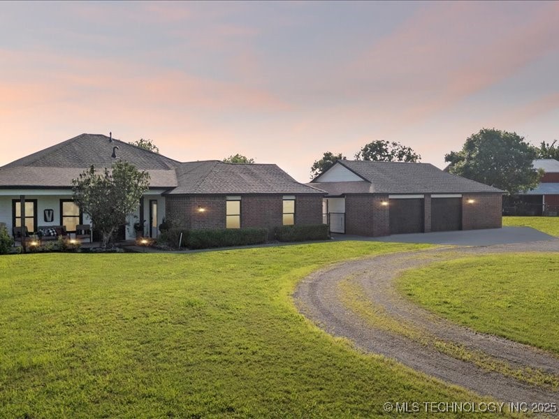 4270 S 4110 Road Property Photo 1