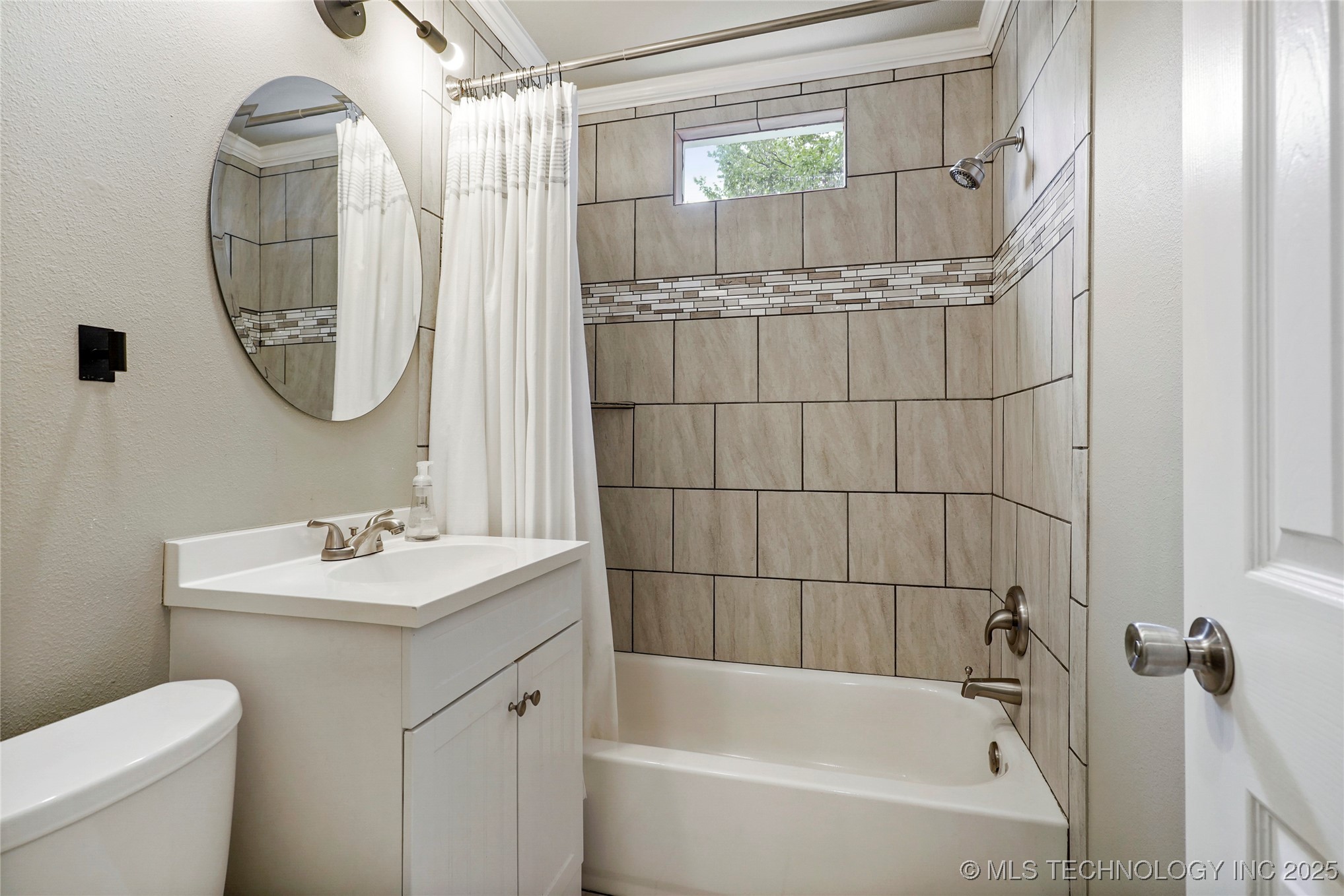 1628 E 45th Place Property Photo 22
