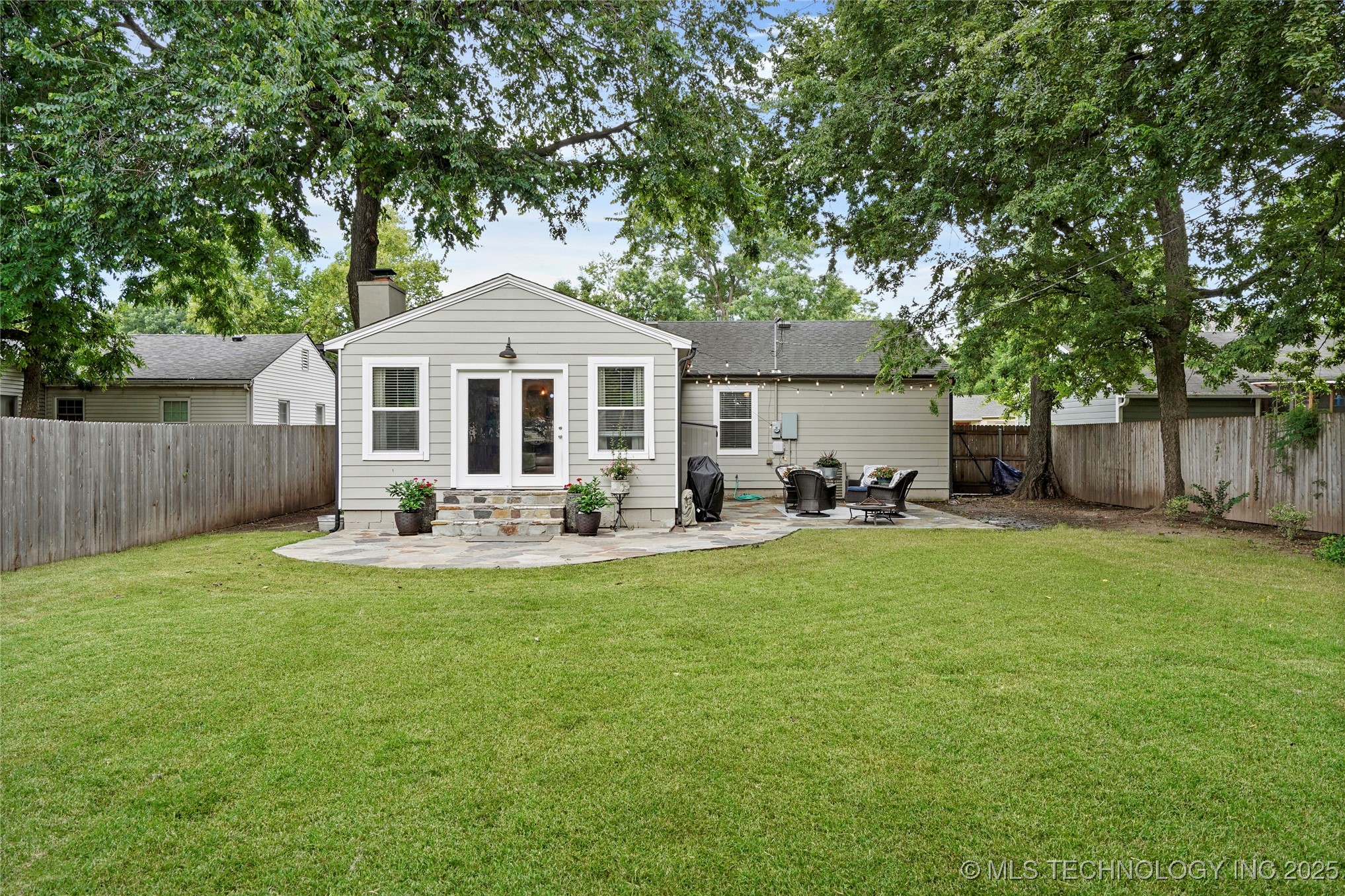 1628 E 45th Place Property Photo 27