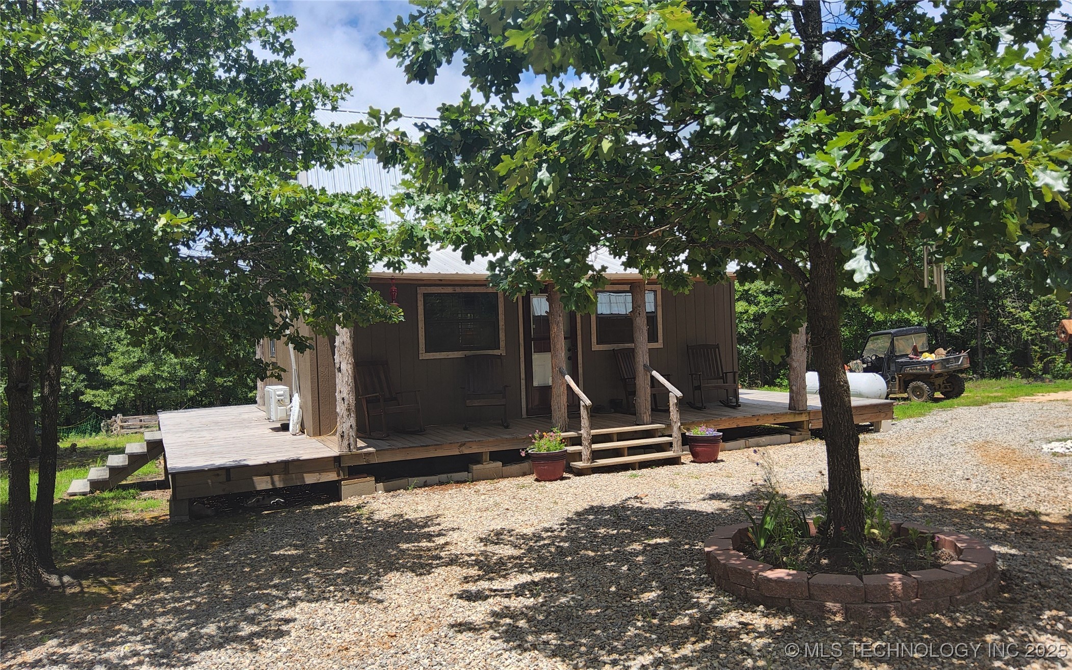 181103 W Sherman Road Property Photo 1