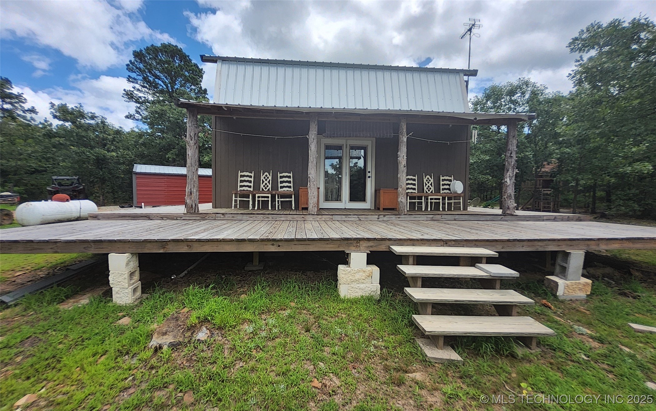 181103 W Sherman Road Property Photo 4