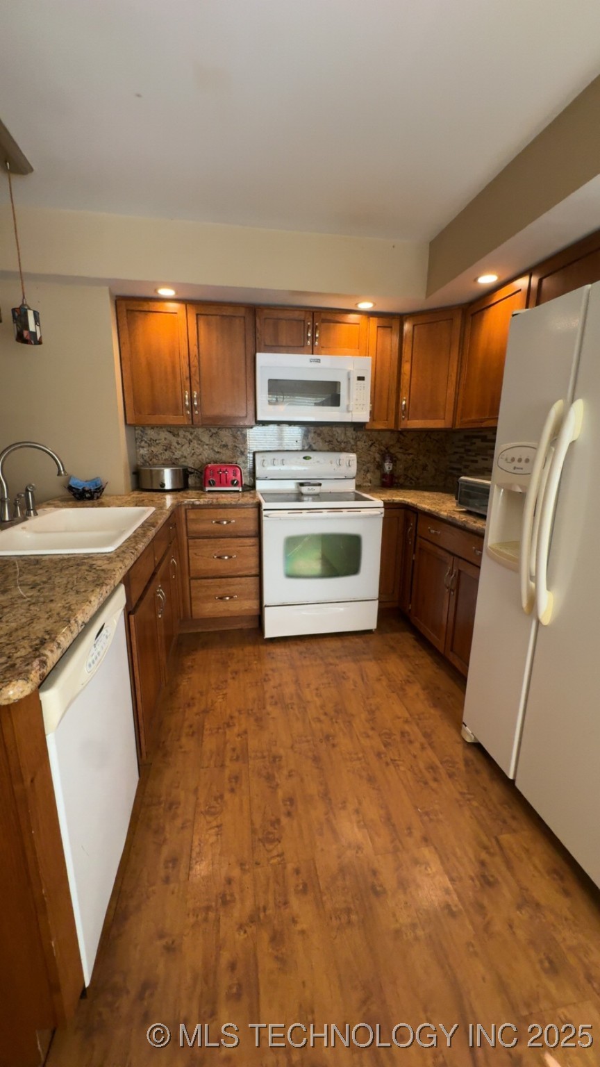 18240 S 80th West Avenue Property Photo 18