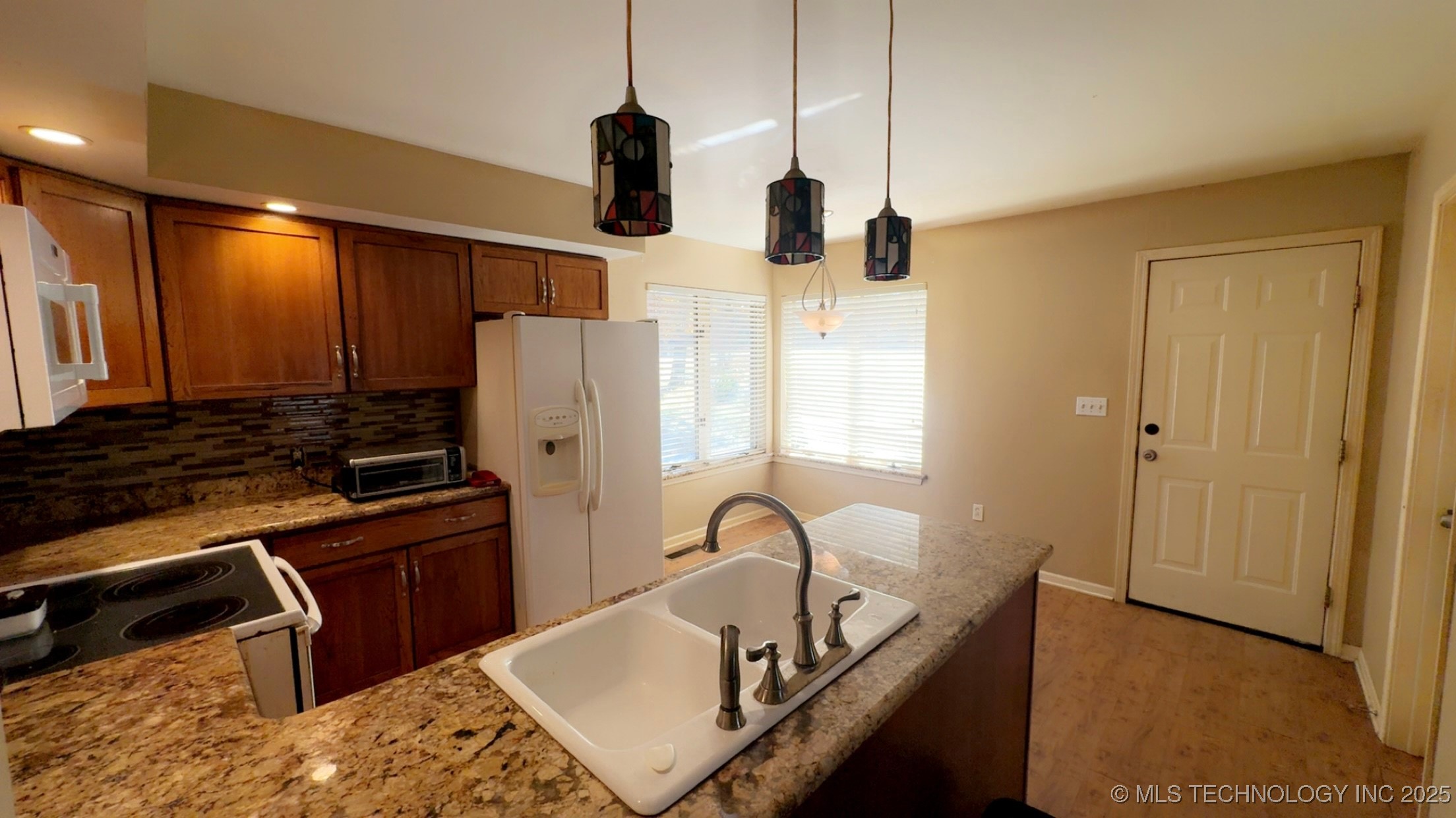 18240 S 80th West Avenue Property Photo 21