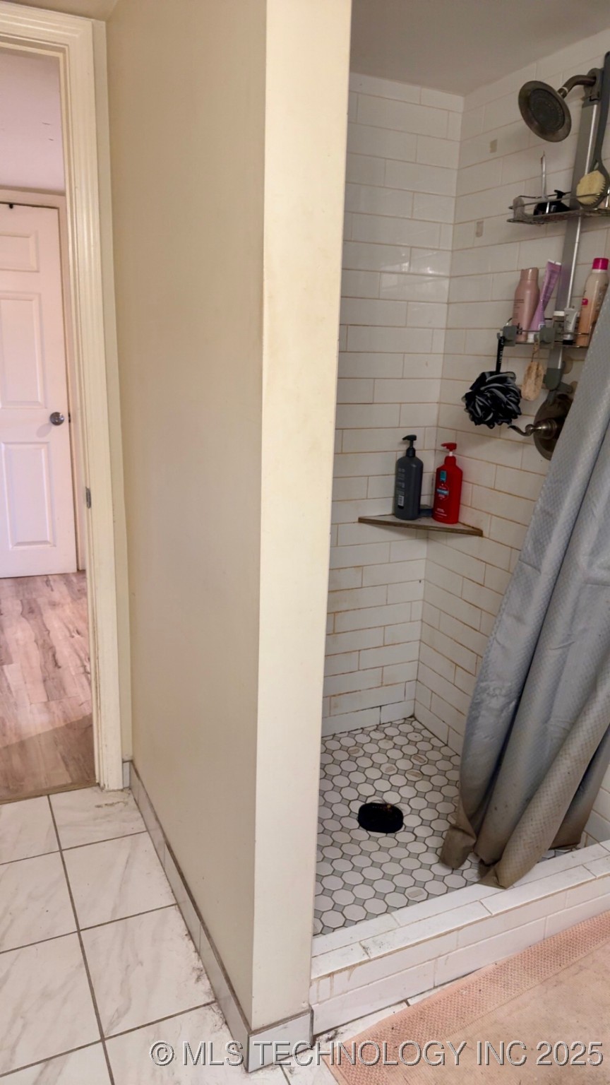 18240 S 80th West Avenue Property Photo 33