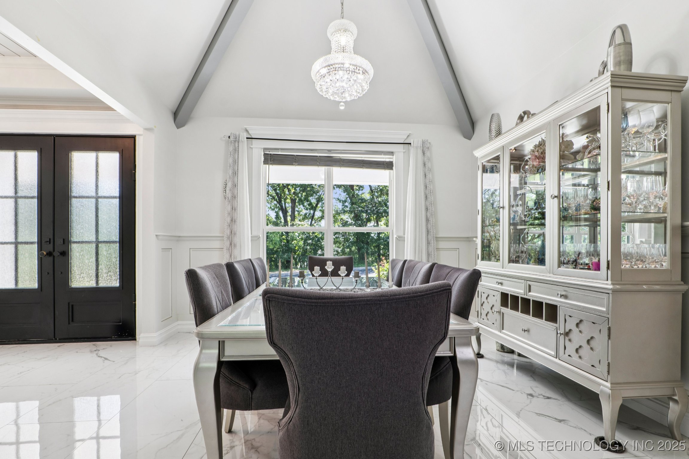 7604 S 6th Street Property Photo 17