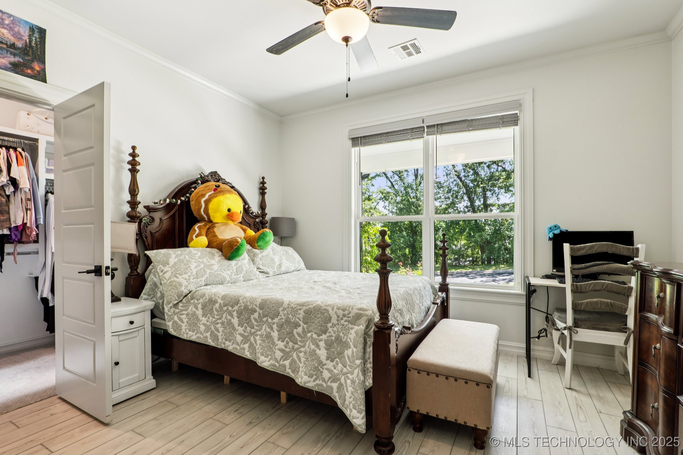 7604 S 6th Street Property Photo 33