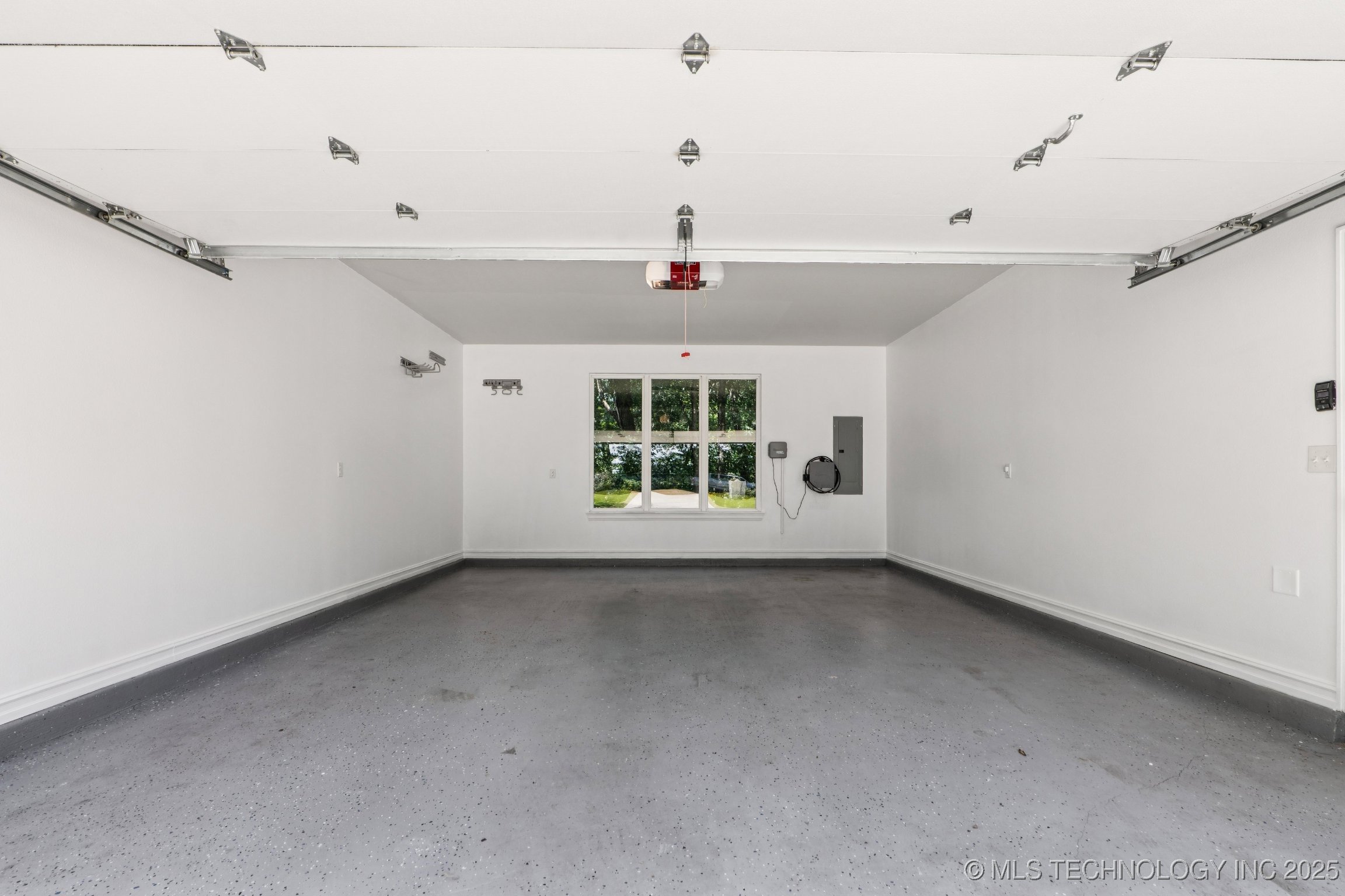 7604 S 6th Street Property Photo 49