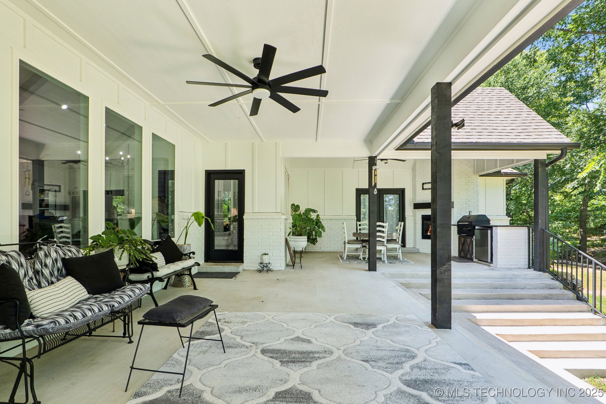 7604 S 6th Street Property Photo 51