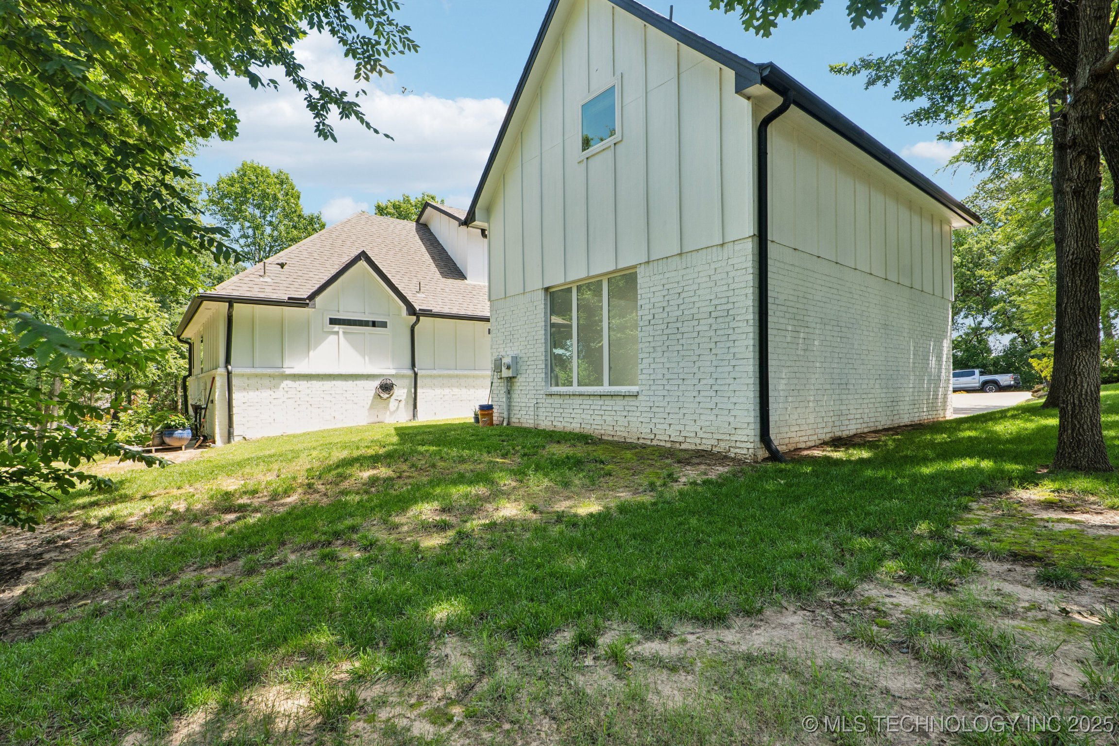 7604 S 6th Street Property Photo 55