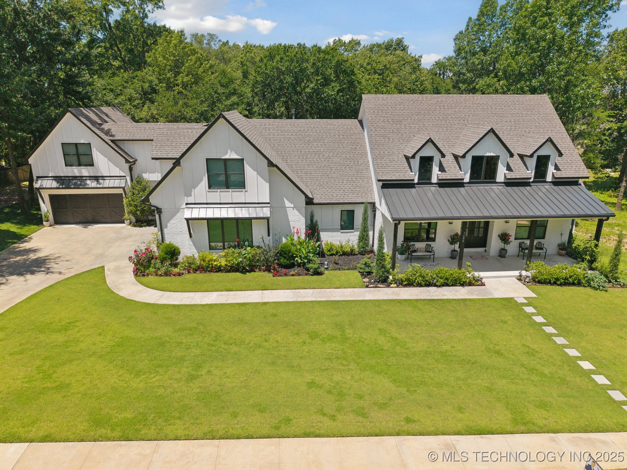 7604 S 6th Street Property Photo 58