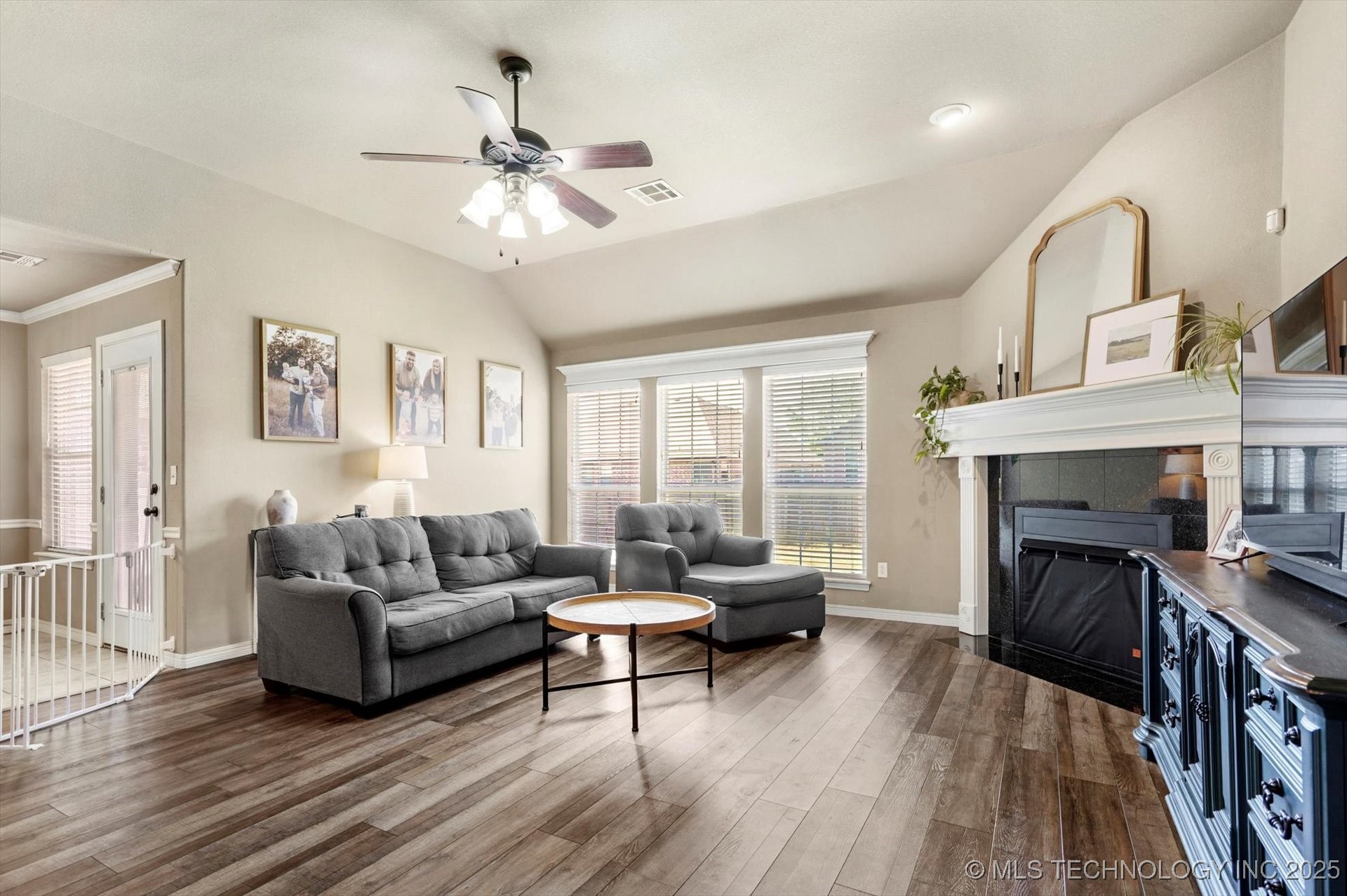 1801 E Montgomery Street Property Photo 8