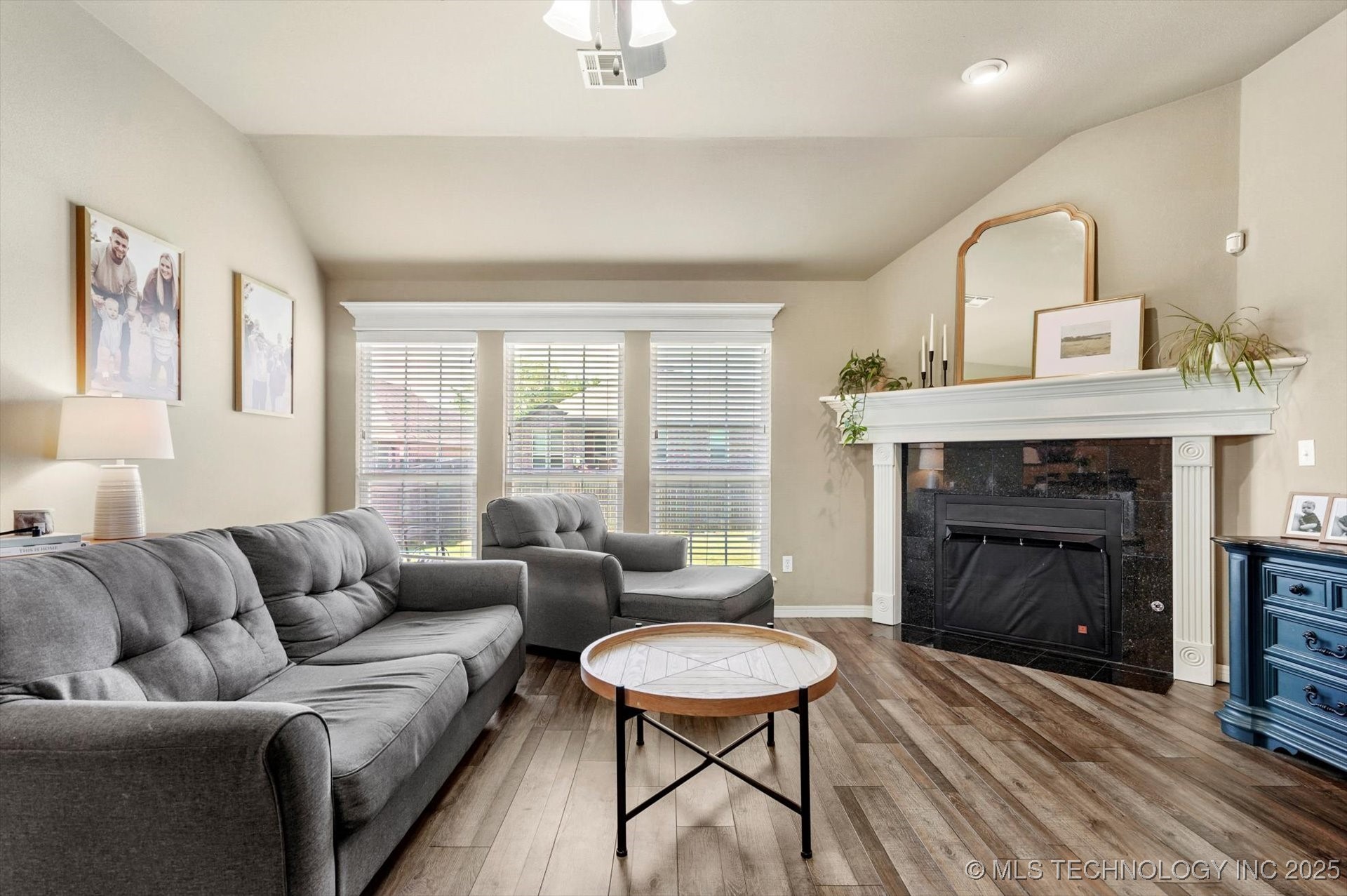1801 E Montgomery Street Property Photo 9