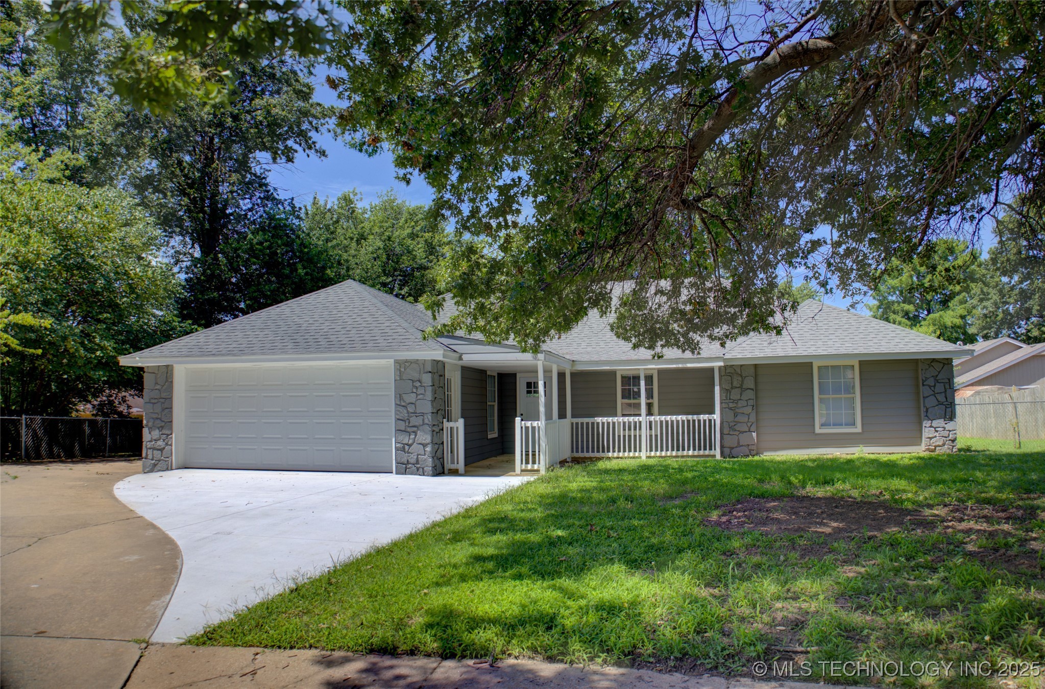 1304 N Ironwood Avenue Property Photo 1