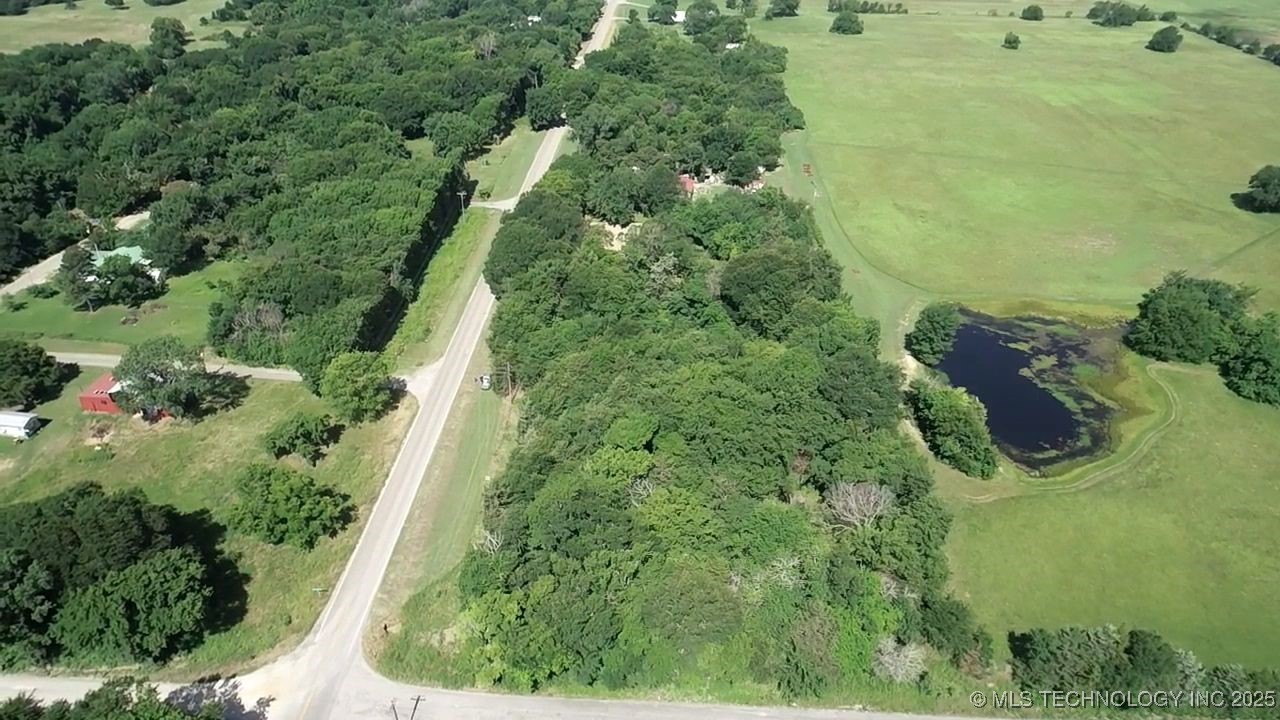 004 N Wade Property Photo 1