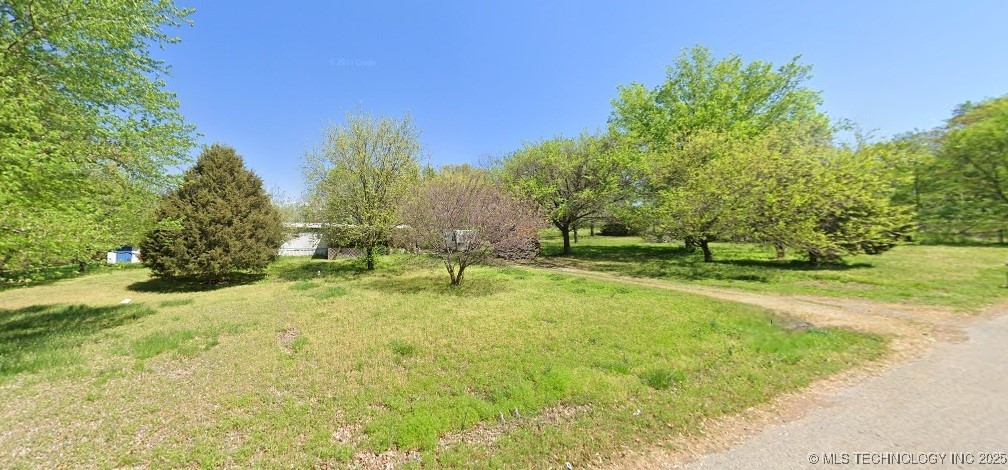 15131 E Winchester Drive Property Photo 1