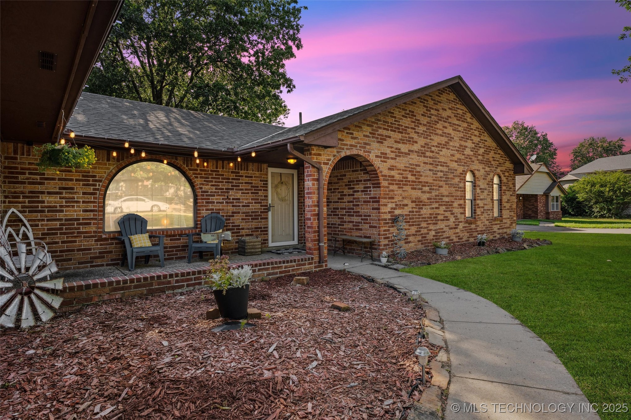 Picture of 1925 Windstone Drive