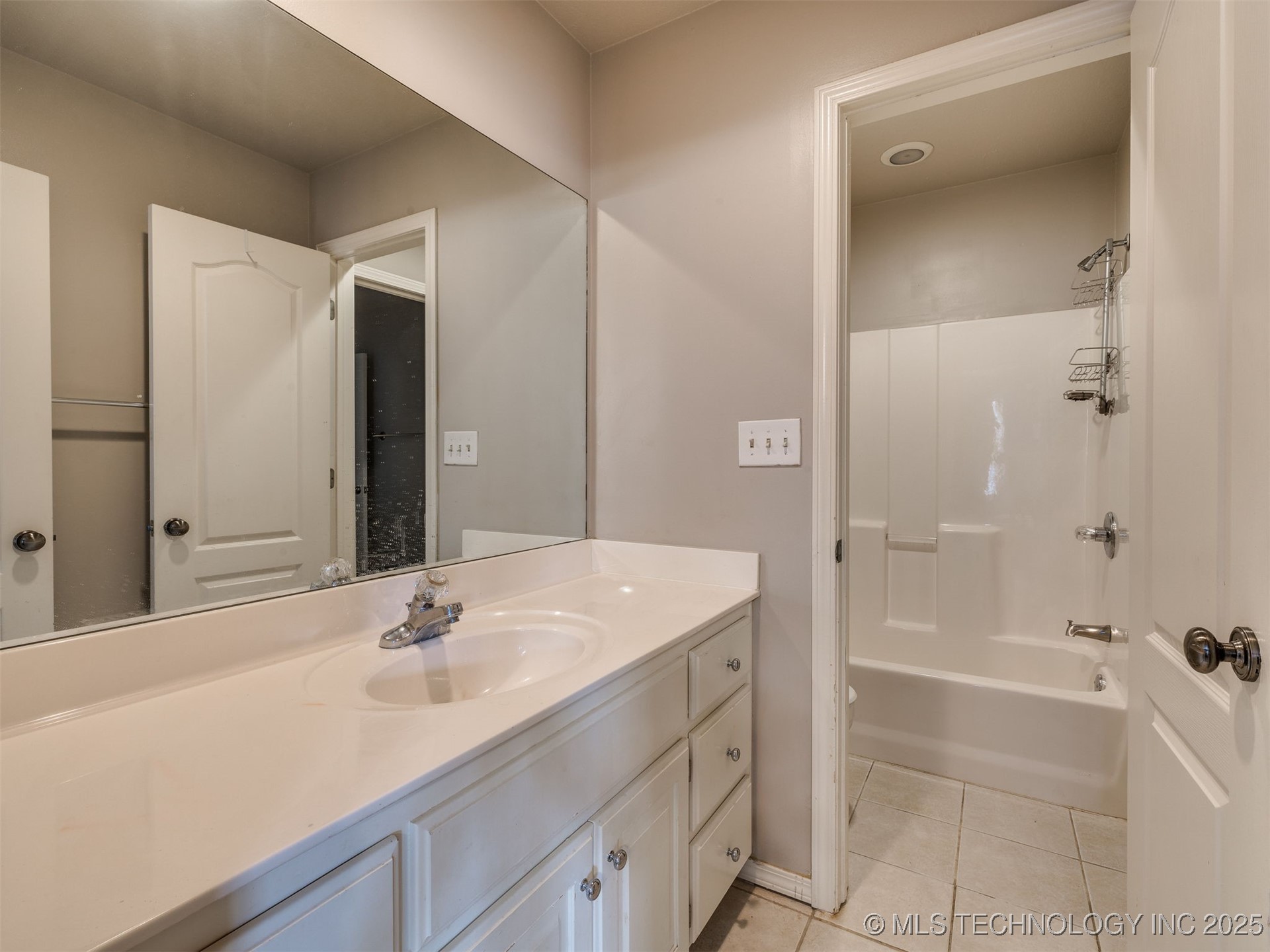 8711 E 101st East Place Property Photo 43