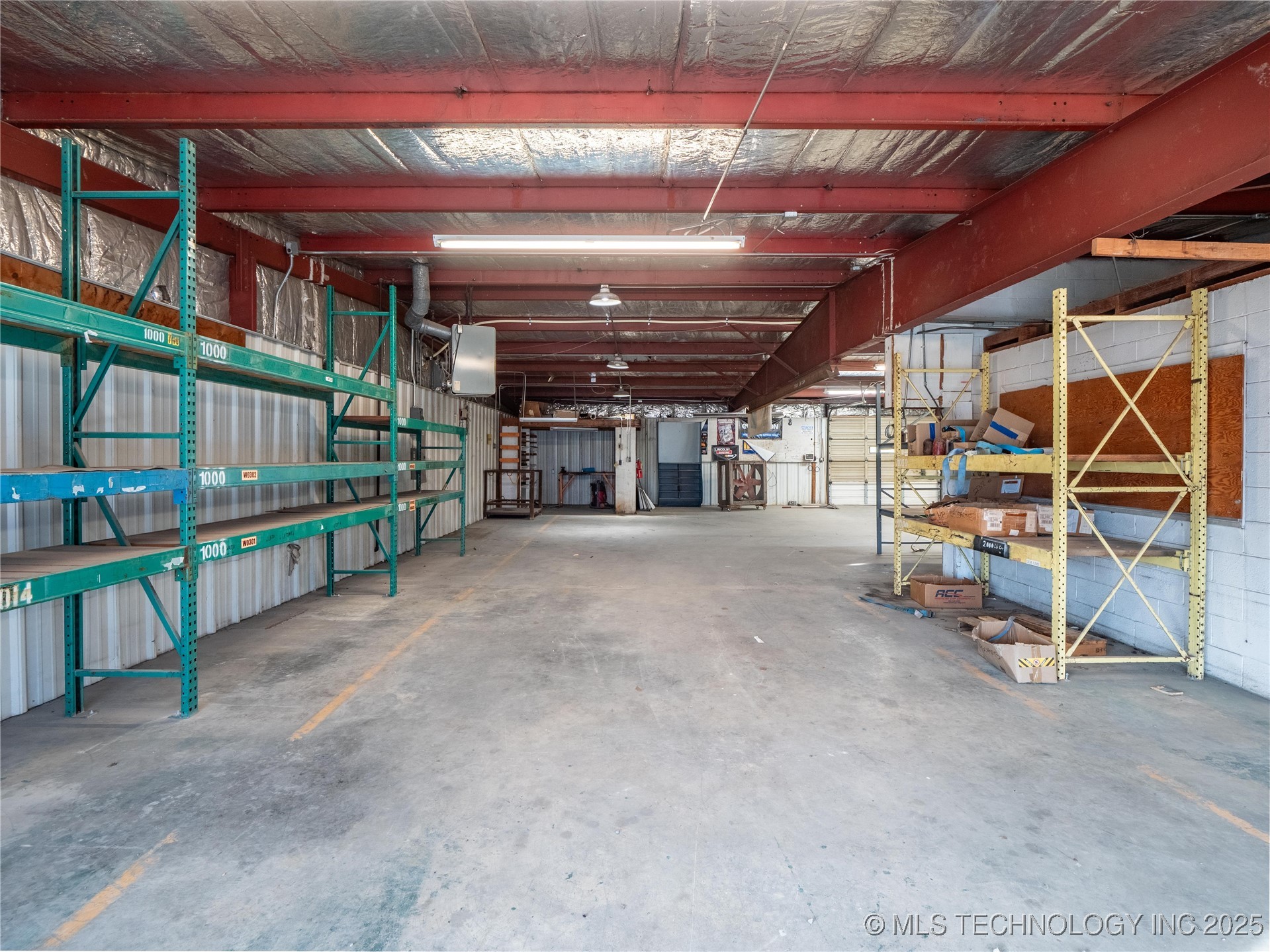 1 W Choctaw Property Photo 17