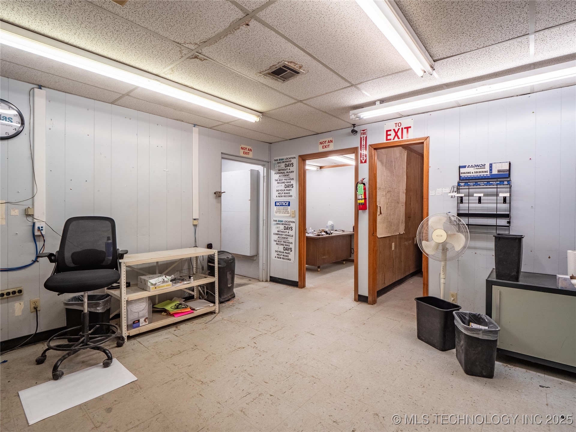 1 W Choctaw Property Photo 25