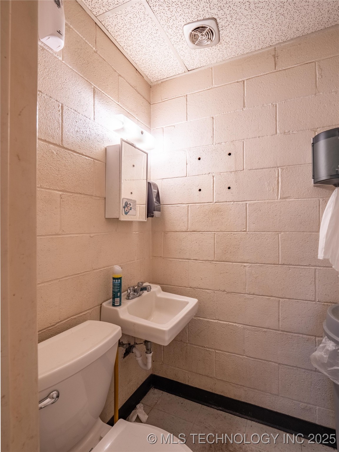 1 W Choctaw Property Photo 42